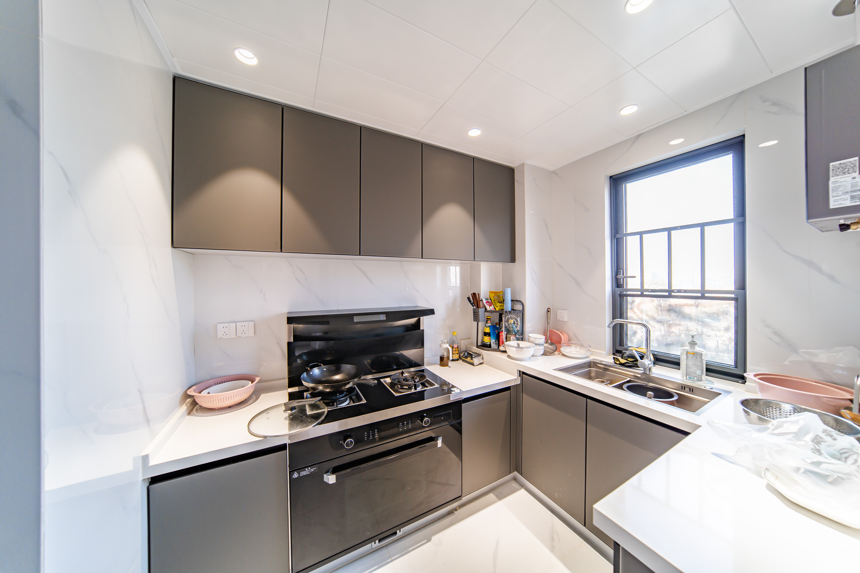 建发电建江山悦  3室2厅2卫    142.0万厨房