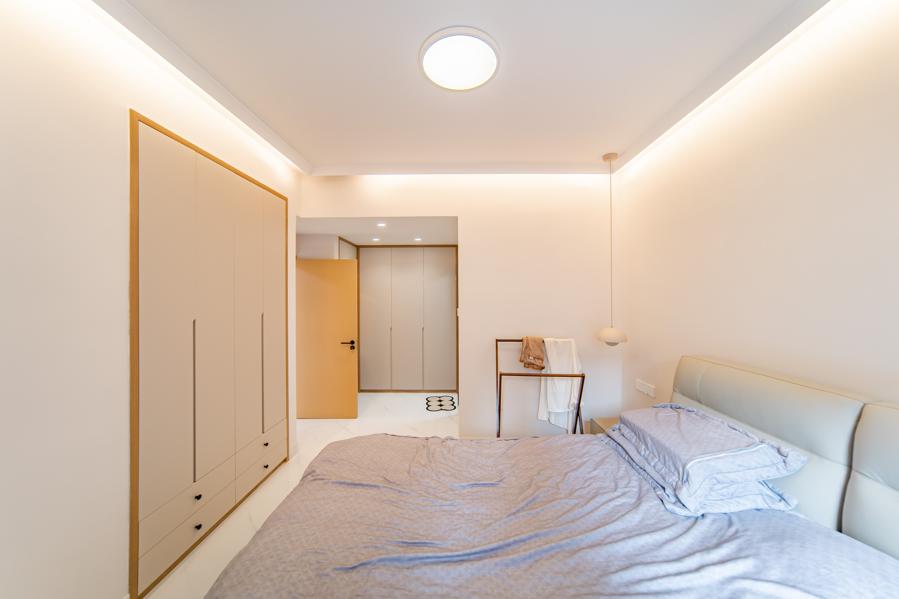 建发电建江山悦  3室2厅2卫    142.0万卧室