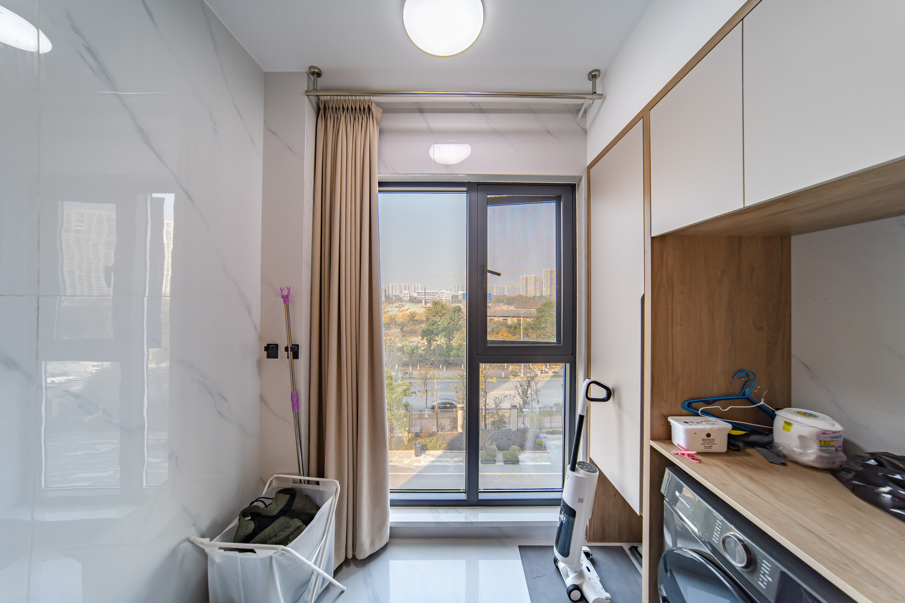 建发电建江山悦  3室2厅2卫    142.0万阳台