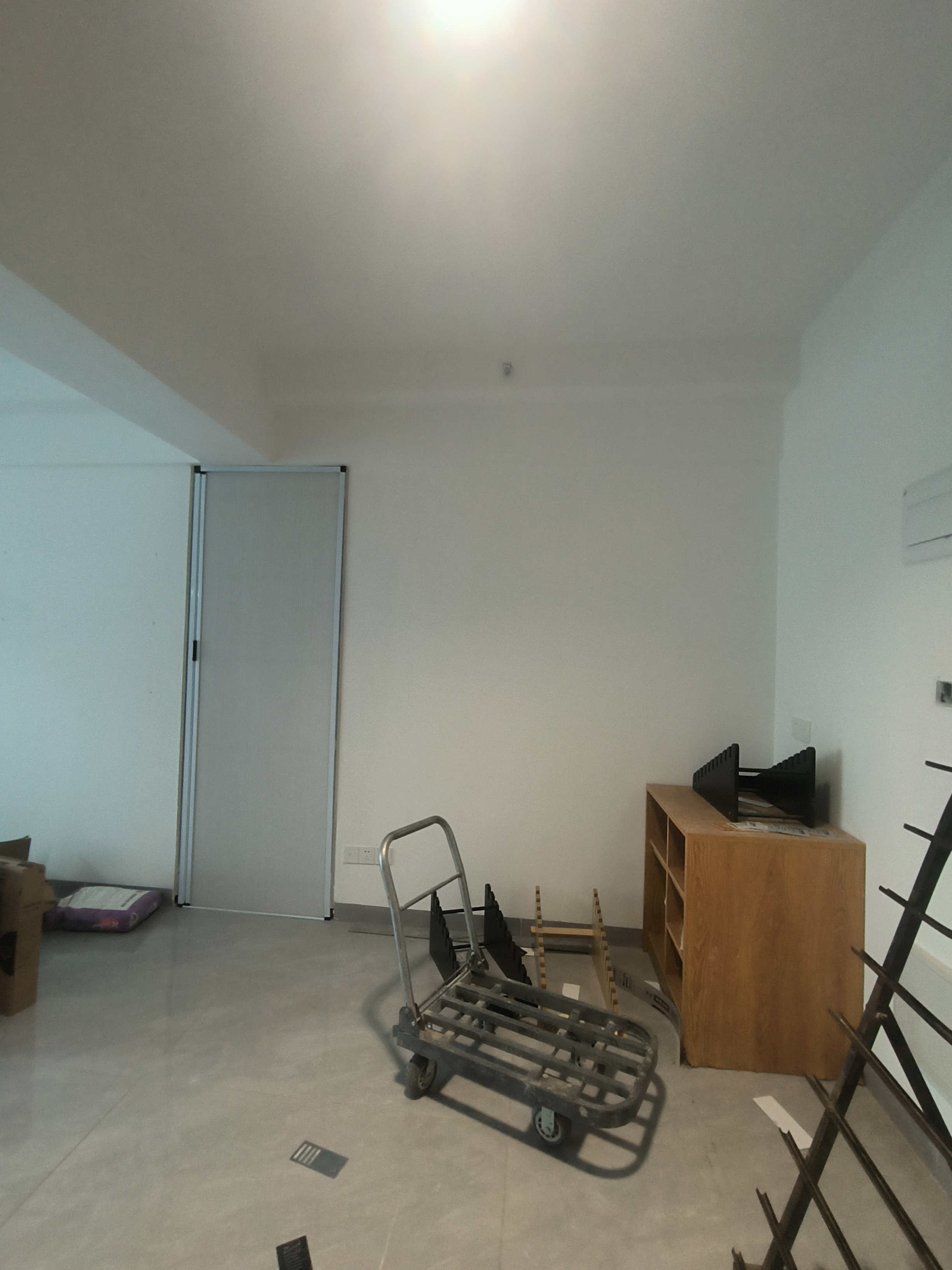 中建嘉和城  1室1厅1卫   2700.00元/月室内图