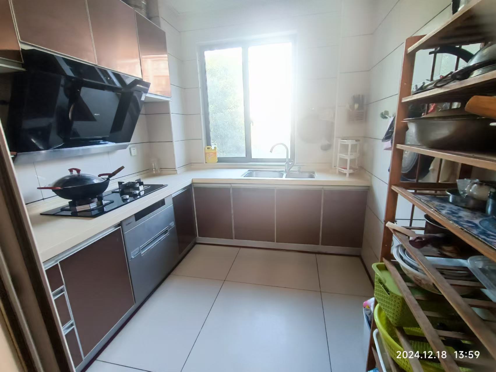 上城世家 3室2厅1卫 2000.0元/月 上城世家 3室2厅1卫 2000.0元/月室内图