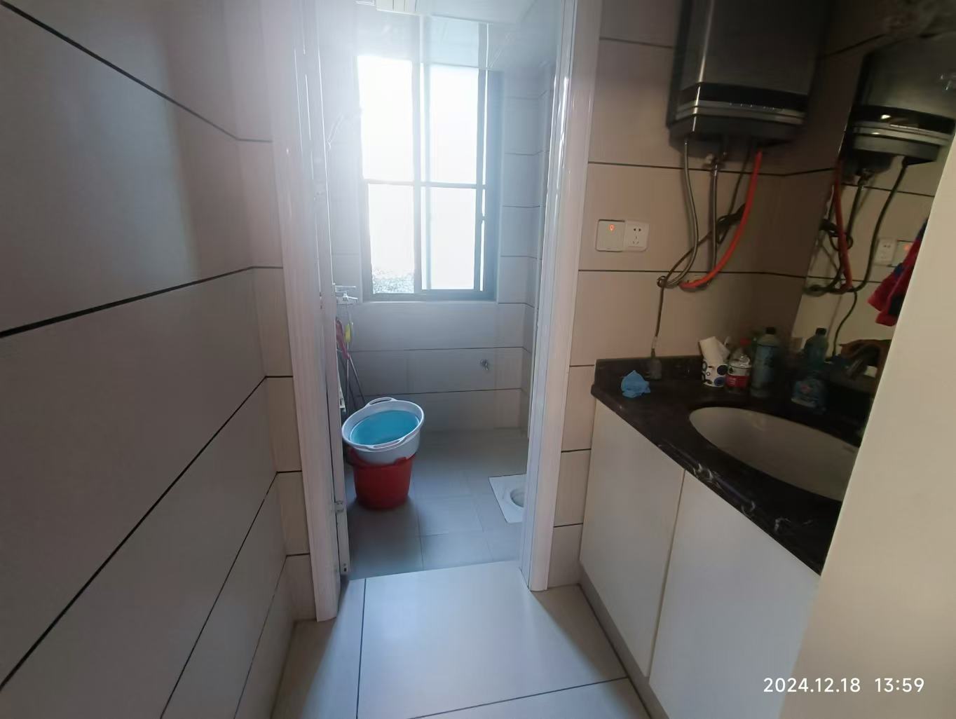 上城世家 3室2厅1卫 2000.0元/月 上城世家 3室2厅1卫 2000.0元/月室内图