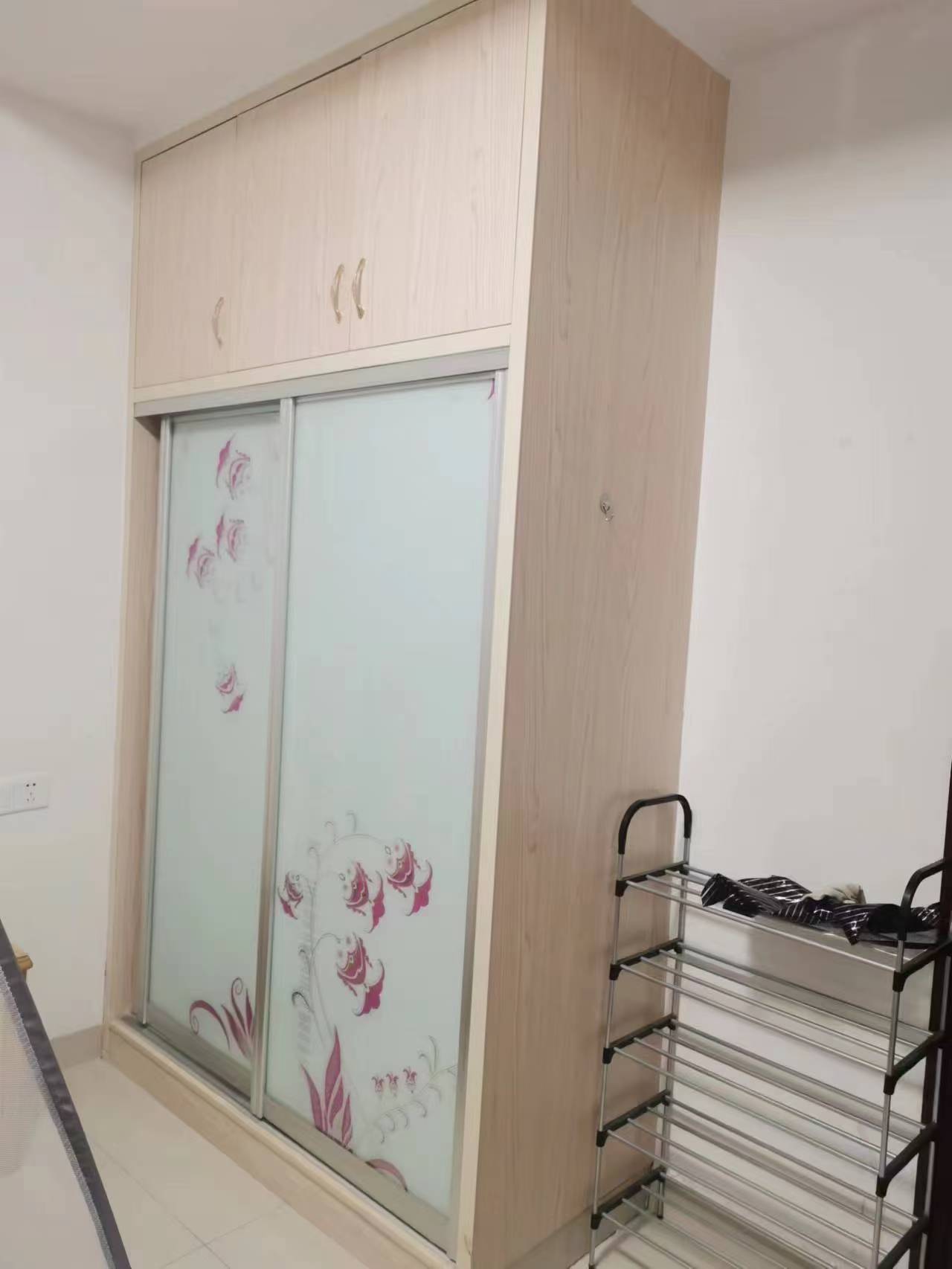 和景家园一期  1室0厅0卫    1500.0元/月 和景家园一期  1室0厅0卫    1500.0元/月室内图