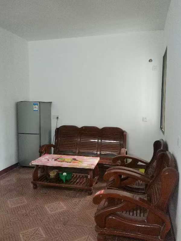 湘雅医院职工宿舍南院  2室1厅1卫    2200.0元/月室内图