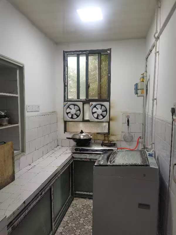 湘雅医院职工宿舍南院  2室1厅1卫    2200.0元/月室内图