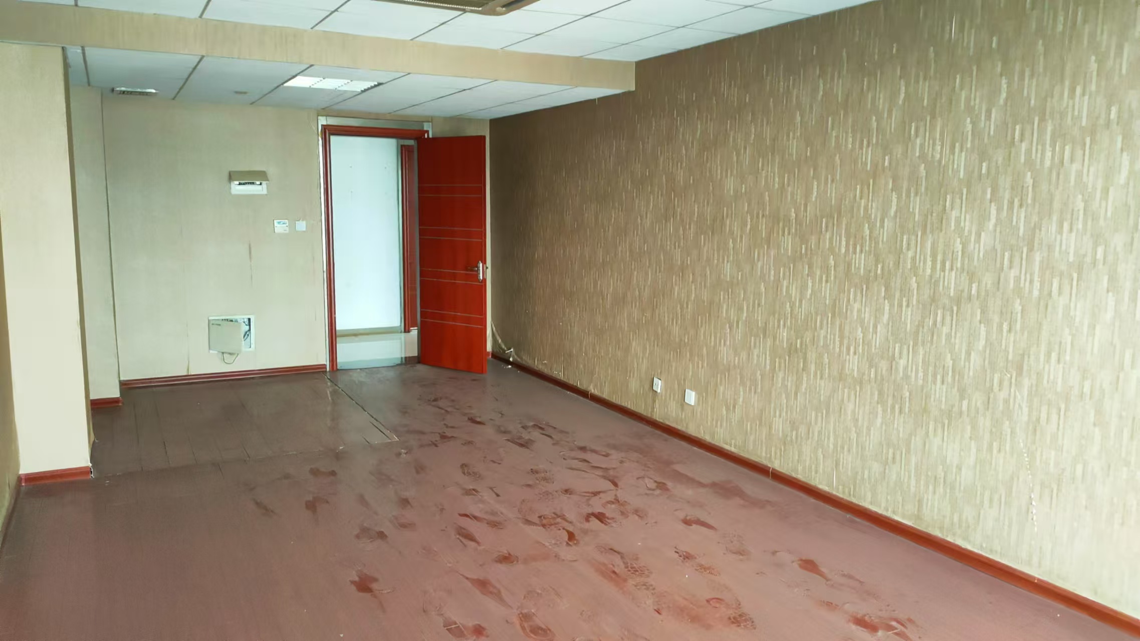 华尔兹 1室1厅1卫 1000.00元/月 华尔兹 1室1厅1卫 1000.00元/月室内图