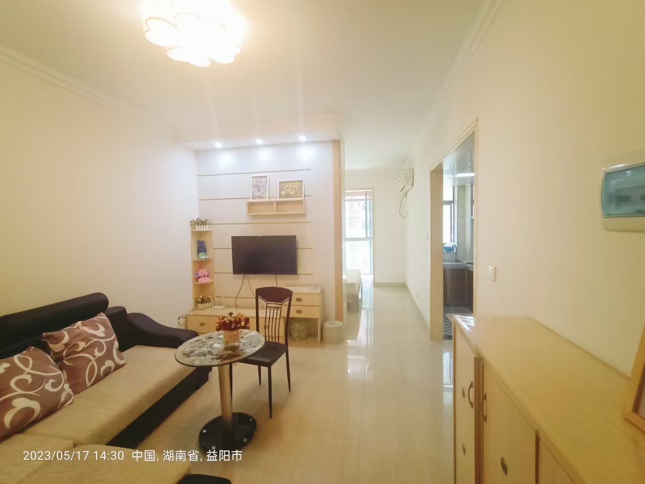 鹏利广场 1室1厅1卫 1200.0元/月 鹏利广场 1室1厅1卫 1200.0元/月室内图