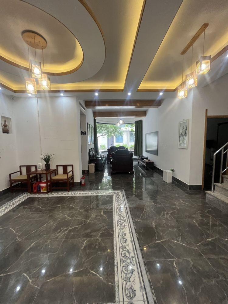 龙腾别墅 10室5厅9卫 15000.0元/月 龙腾别墅 10室5厅9卫 15000.0元/月室内图