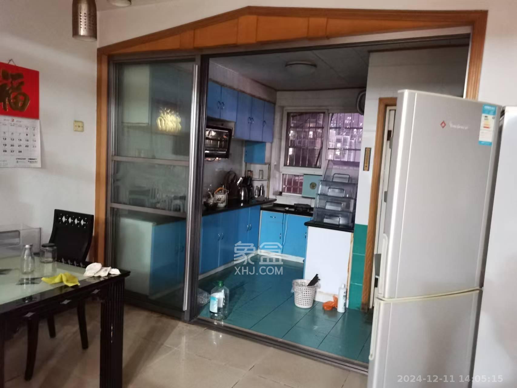 怡景民居 3室2厅2卫 1950.0元/月 怡景民居 3室2厅2卫 1950.0元/月室内图