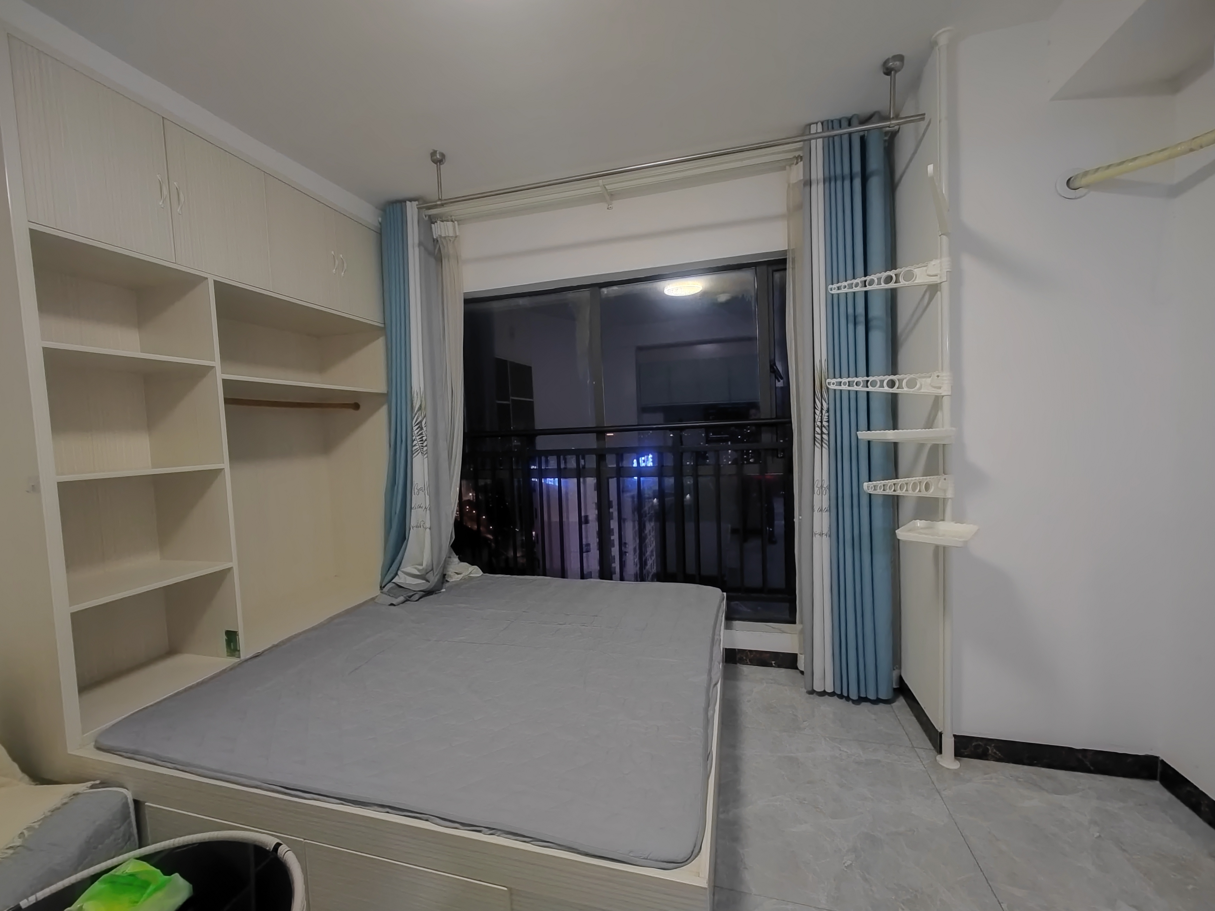 五江碧桂园城市广场  1室1厅1卫    1300.0元/月