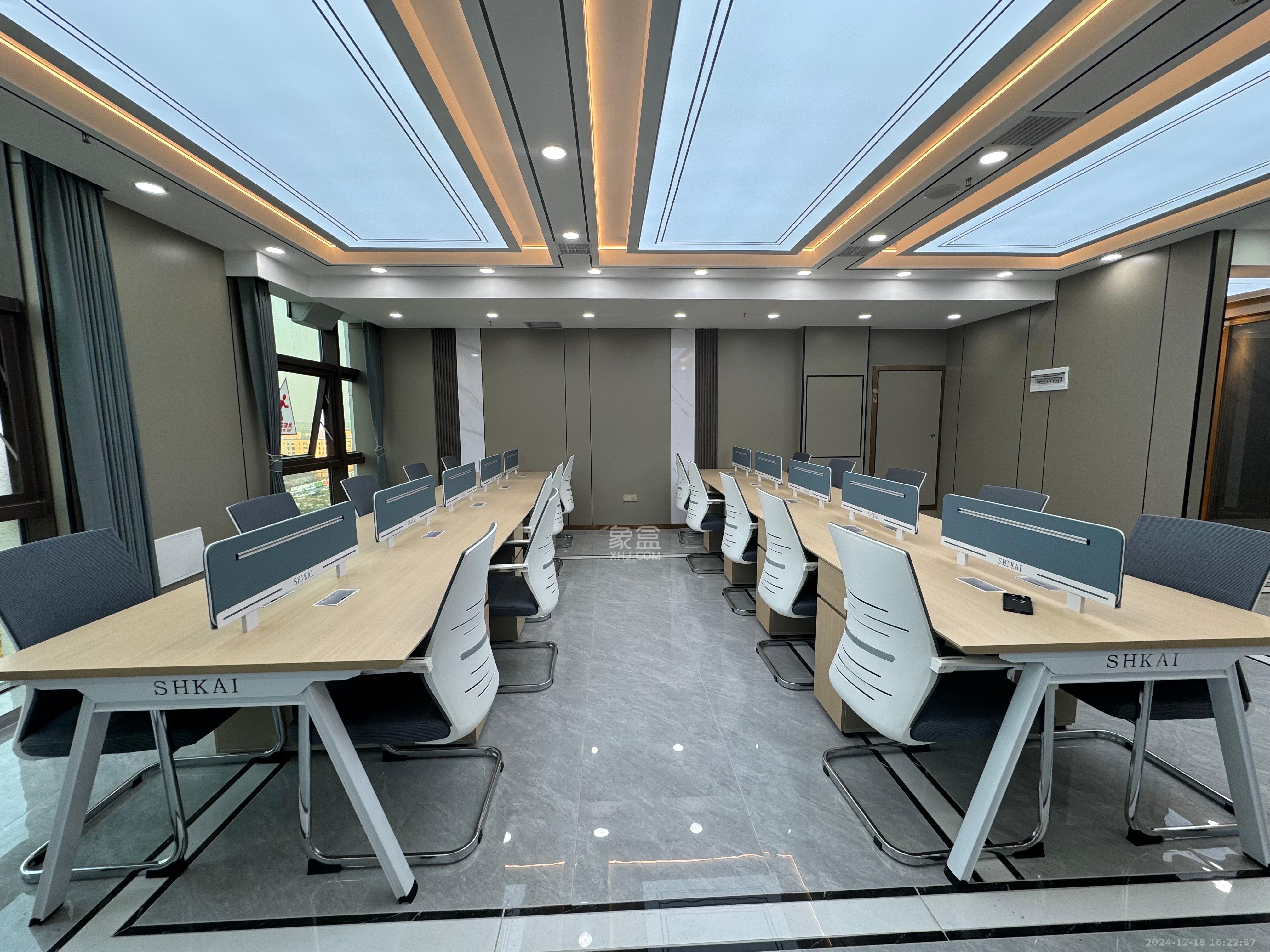 望新锦璨商业中心  1室1厅0卫    9500.0元/月 望新锦璨商业中心  1室1厅0卫    9500.0元/月室内图