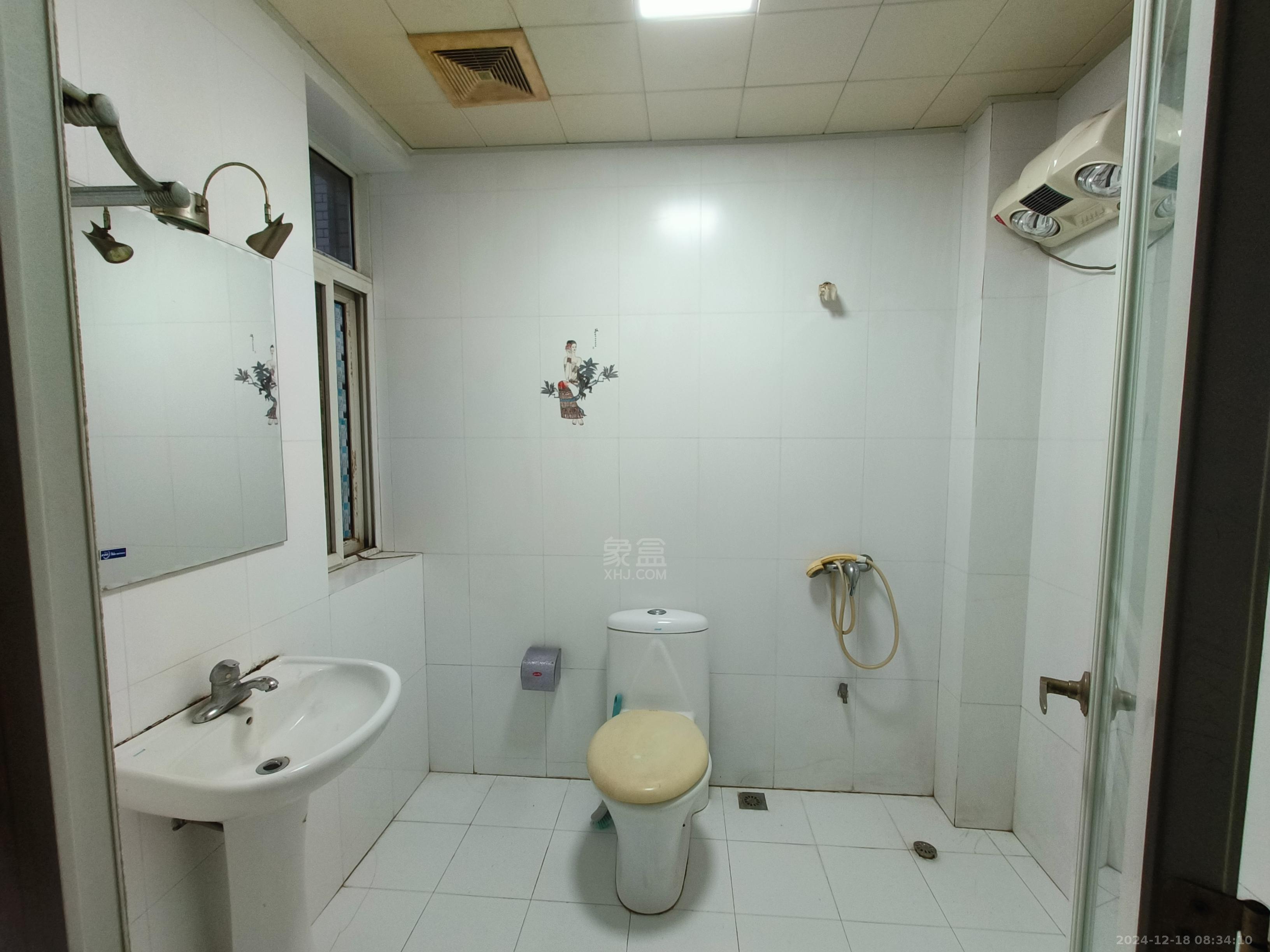 珠江丽园 4室2厅2卫 2000.0元/月 珠江丽园 4室2厅2卫 2000.0元/月室内图