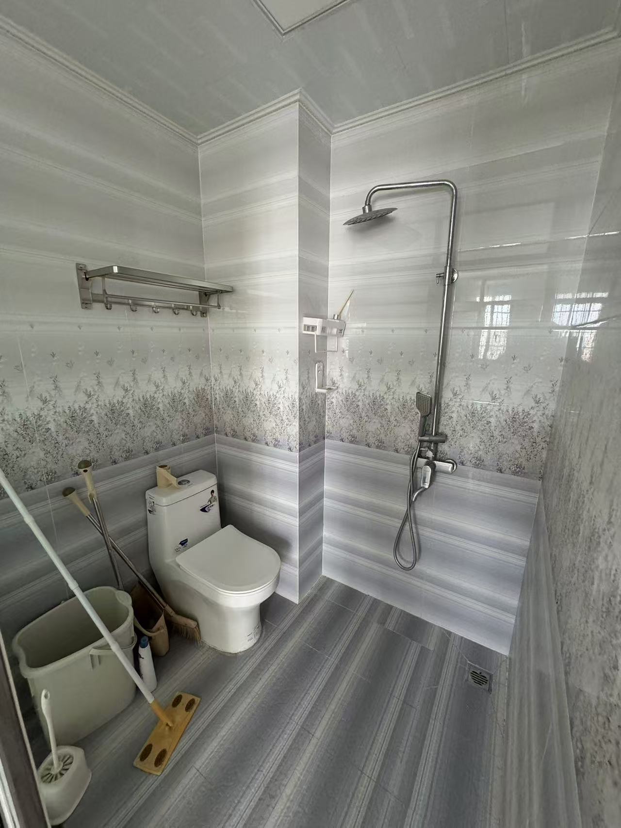 盛达景都东区(是错的录此无效)(请核实一期二期找楼盘字典修改) 1室1厅1卫 88.0万 盛达景都东区(是错的录此无效)(请核实一期二期找楼盘字典修改) 1室1厅1卫 88.0万客厅