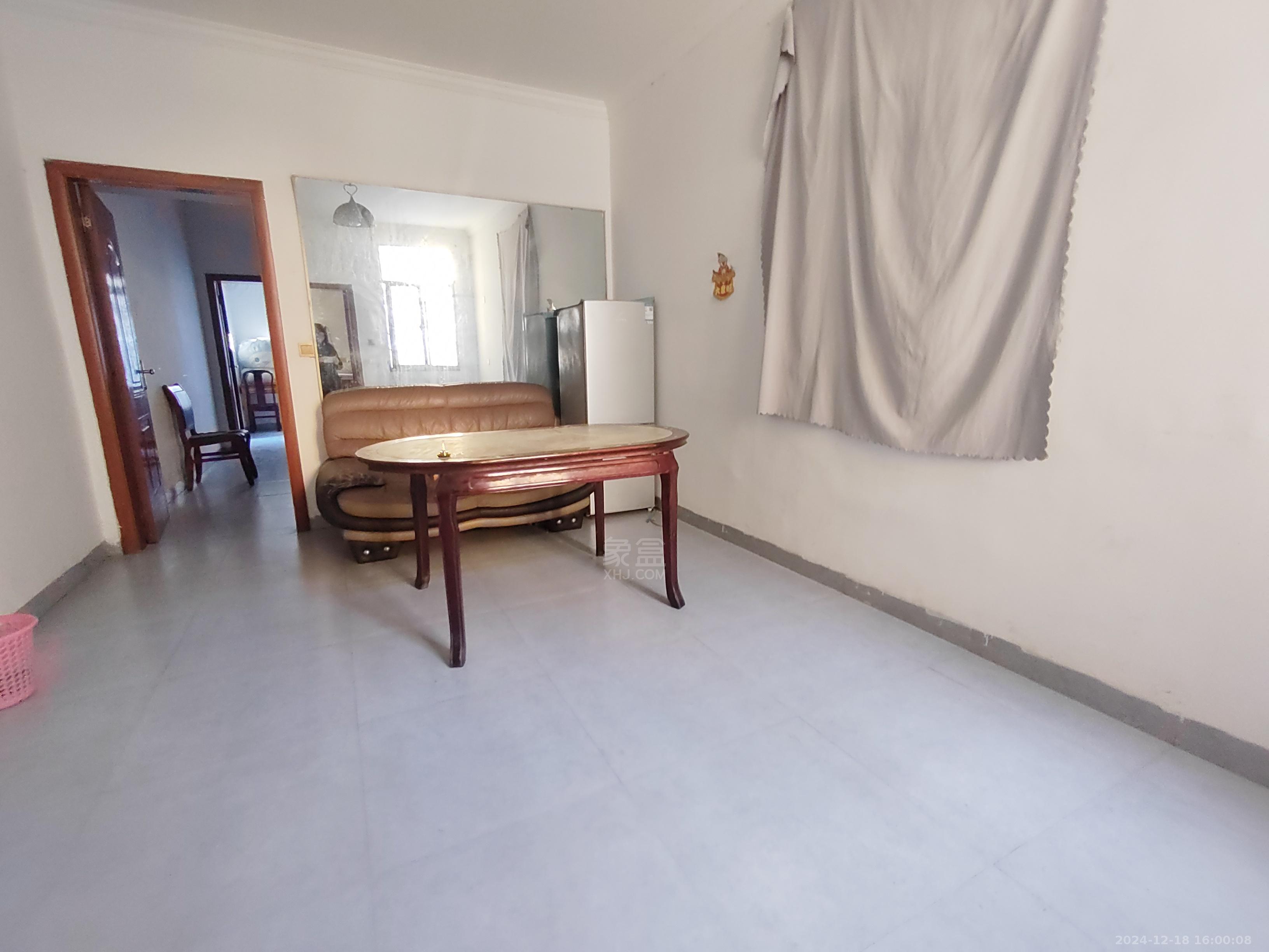 何家坳  2室1厅1卫    1000.0元/月 何家坳  2室1厅1卫    1000.0元/月室内图