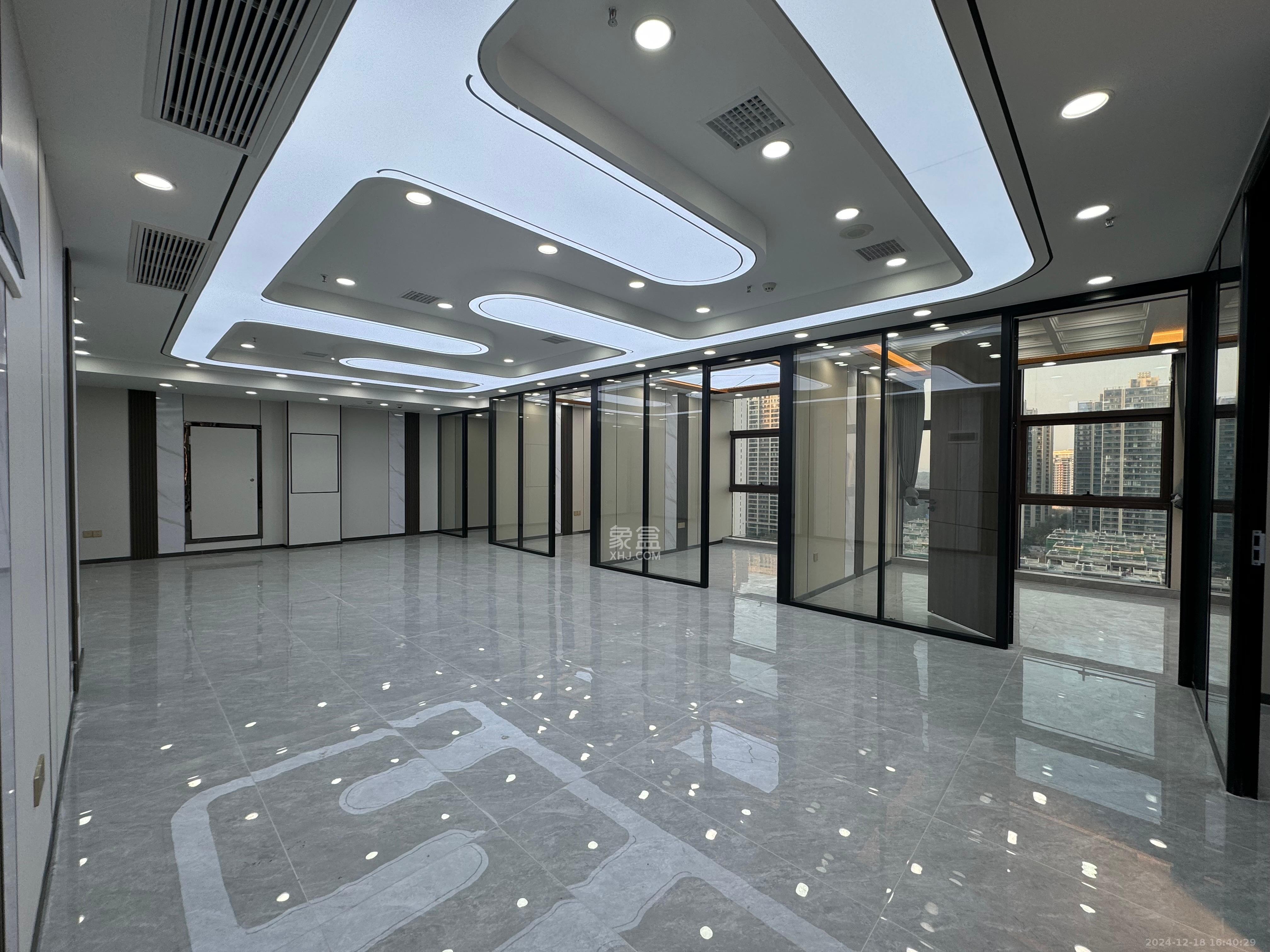 望新锦璨商业中心  1室1厅0卫    14800.0元/月 望新锦璨商业中心  1室1厅0卫    14800.0元/月室内图