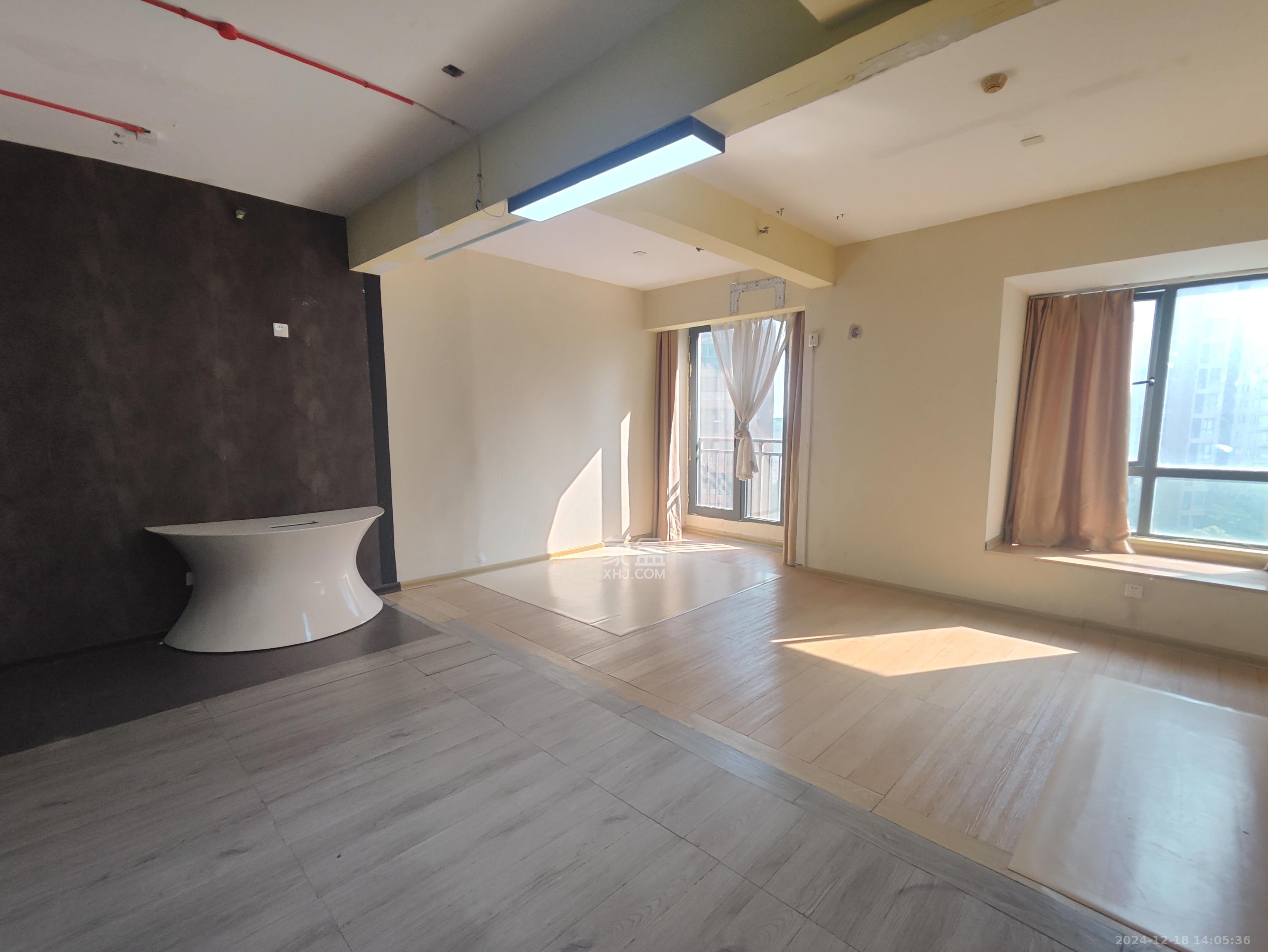 万博汇 1室1厅1卫 1800.0元/月 万博汇 1室1厅1卫 1800.0元/月室内图