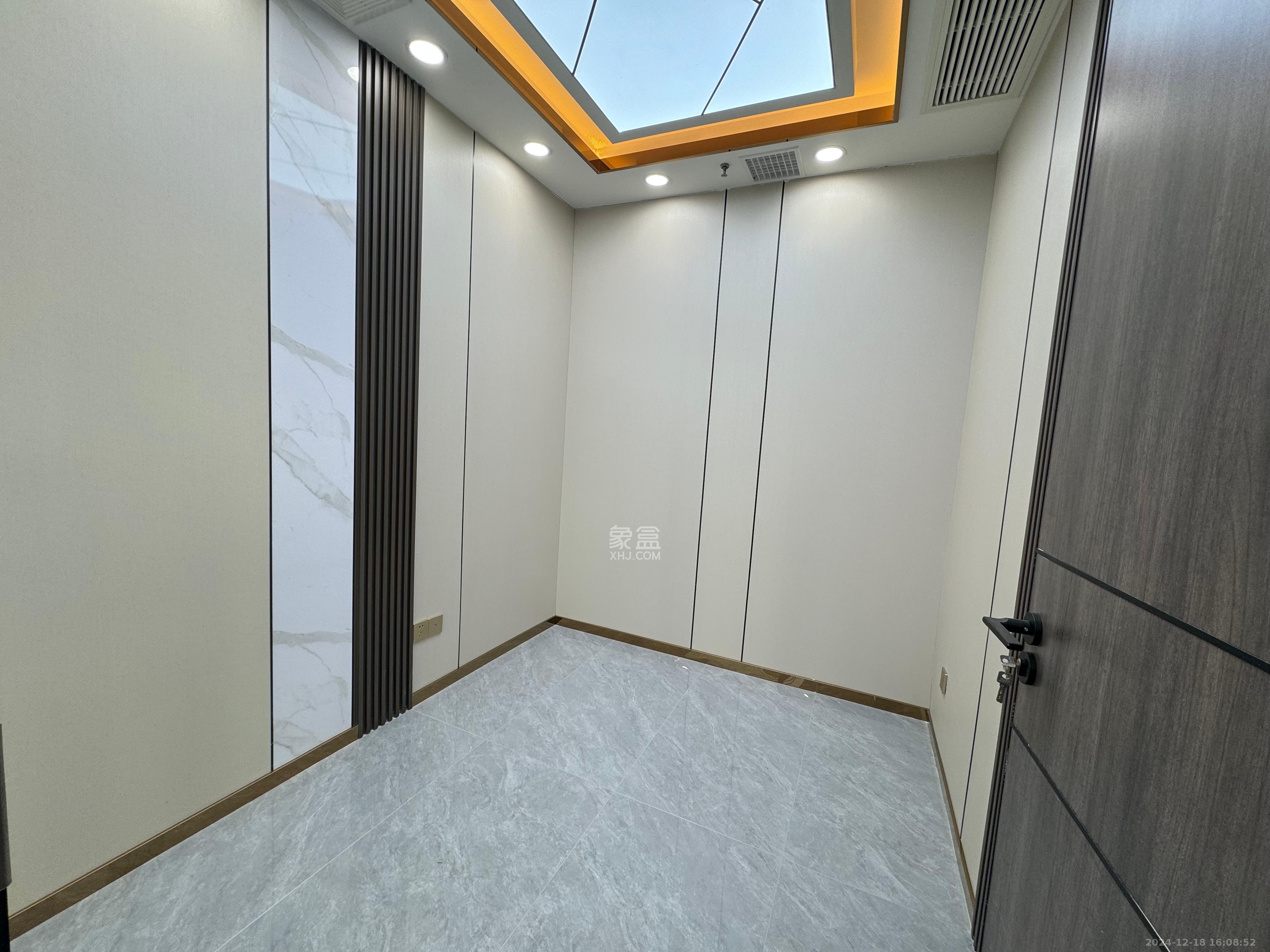 望新锦璨商业中心  1室1厅0卫    15380.0元/月 望新锦璨商业中心  1室1厅0卫    15380.0元/月室内图