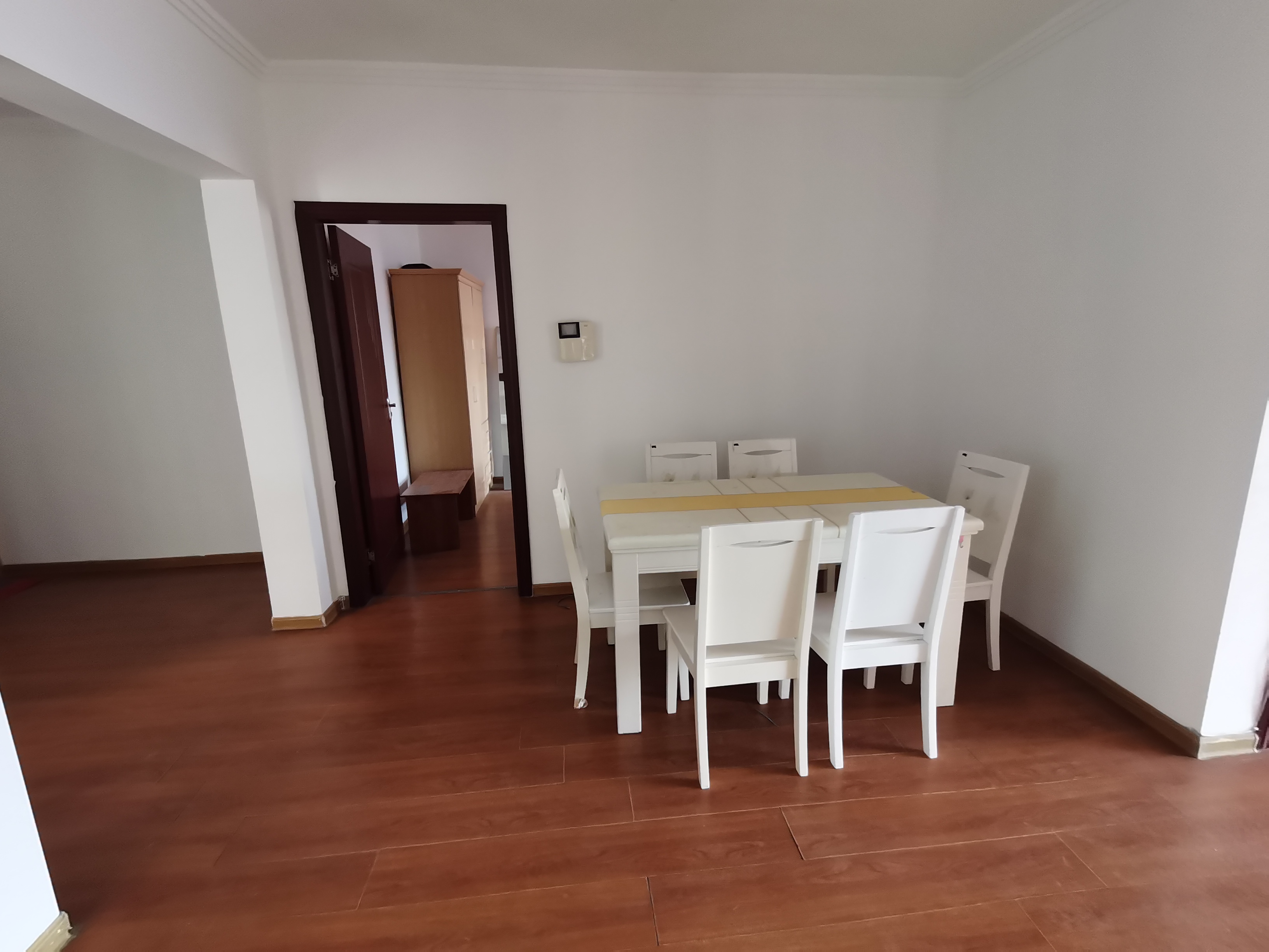 兰贵园 2室2厅1卫 1600.0元/月 兰贵园 2室2厅1卫 1600.0元/月室内图