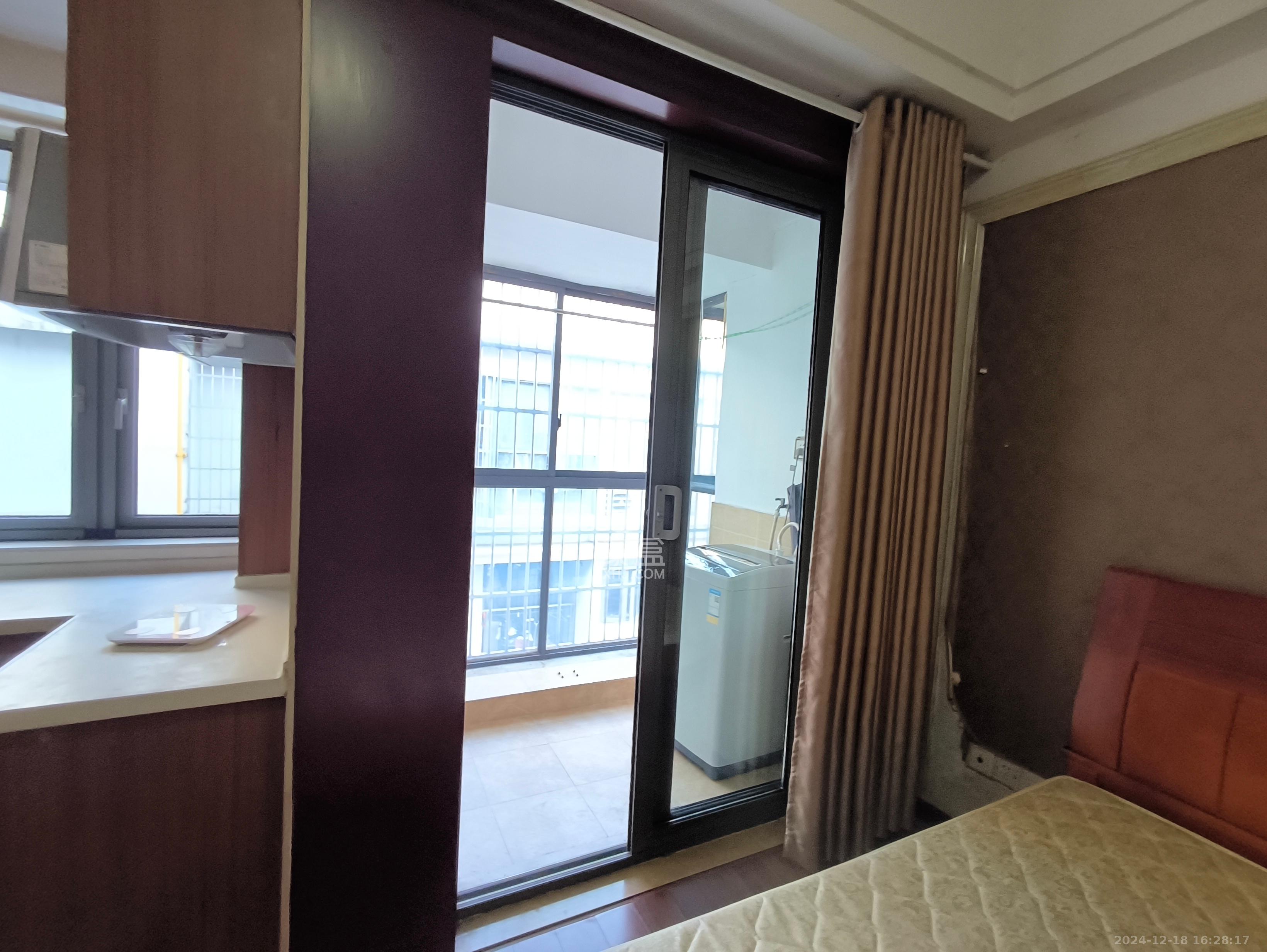 环宇天地、中海地产(中信城市广场二期) 1室0厅1卫 1200.0元/月 环宇天地、中海地产(中信城市广场二期) 1室0厅1卫 1200.0元/月室内图