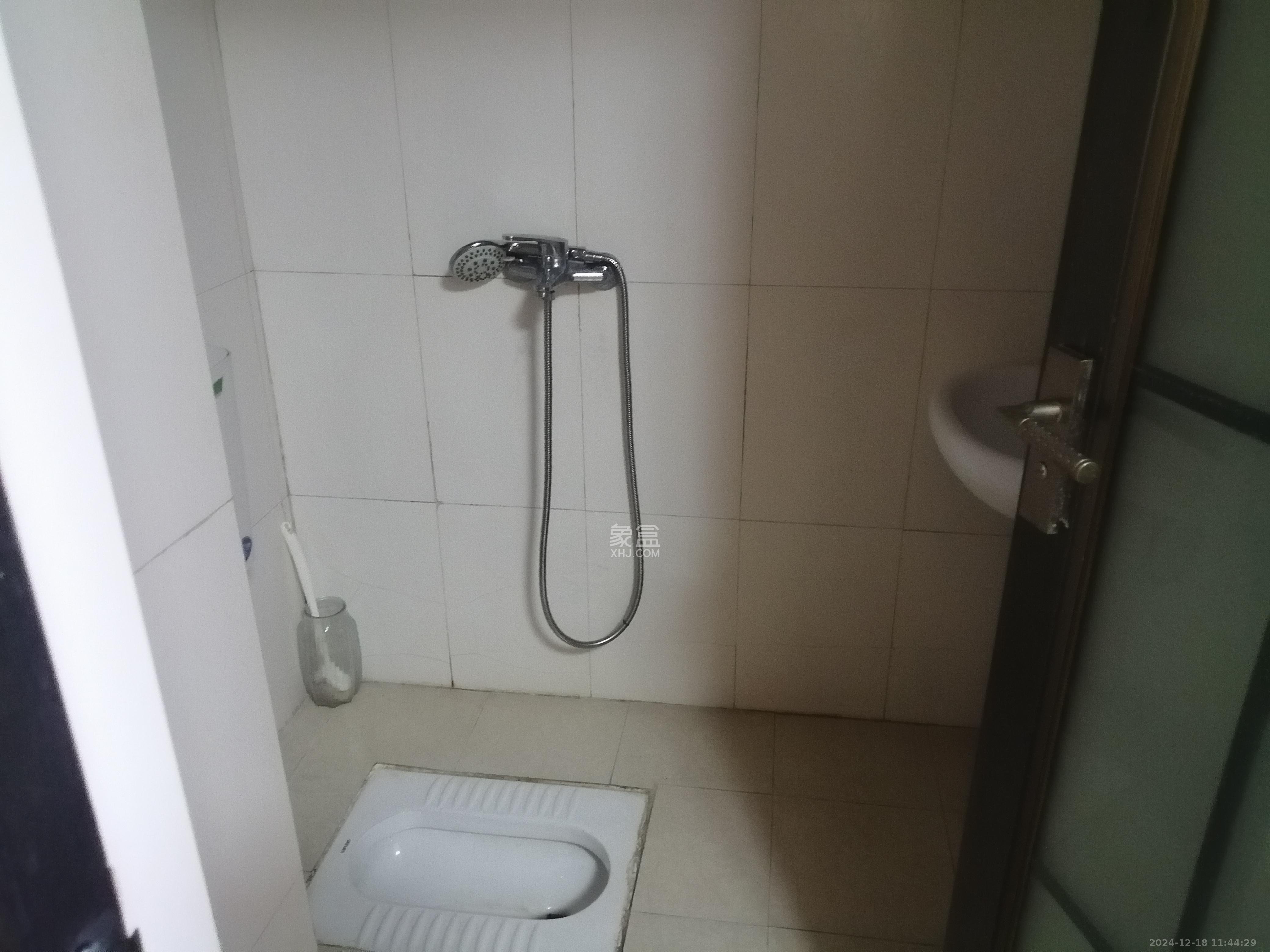 兴威帕克水岸  1室1厅1卫    1300.0元/月室内图