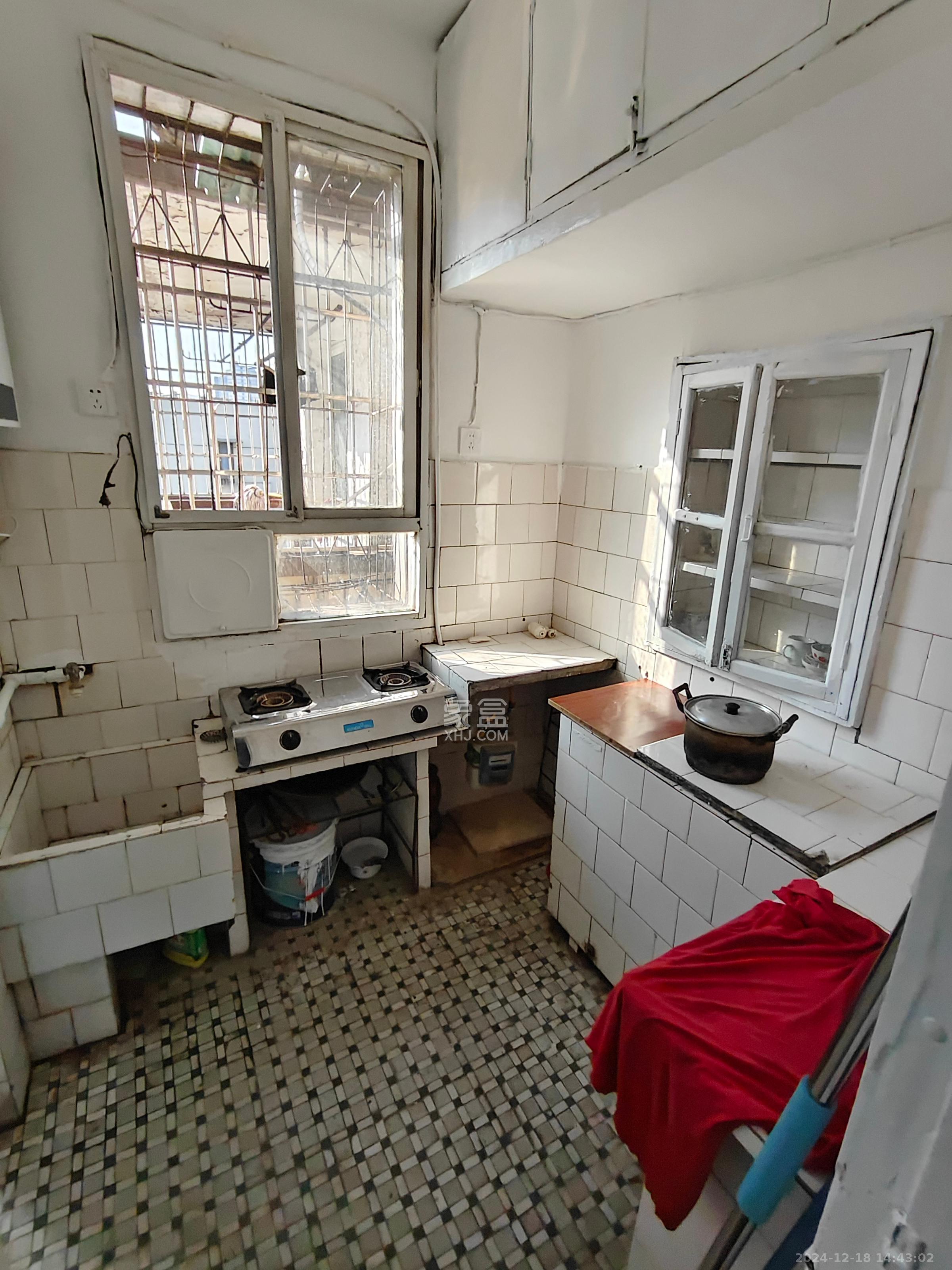 桂花二村 2室1厅1卫 1400.0元/月 桂花二村 2室1厅1卫 1400.0元/月室内图