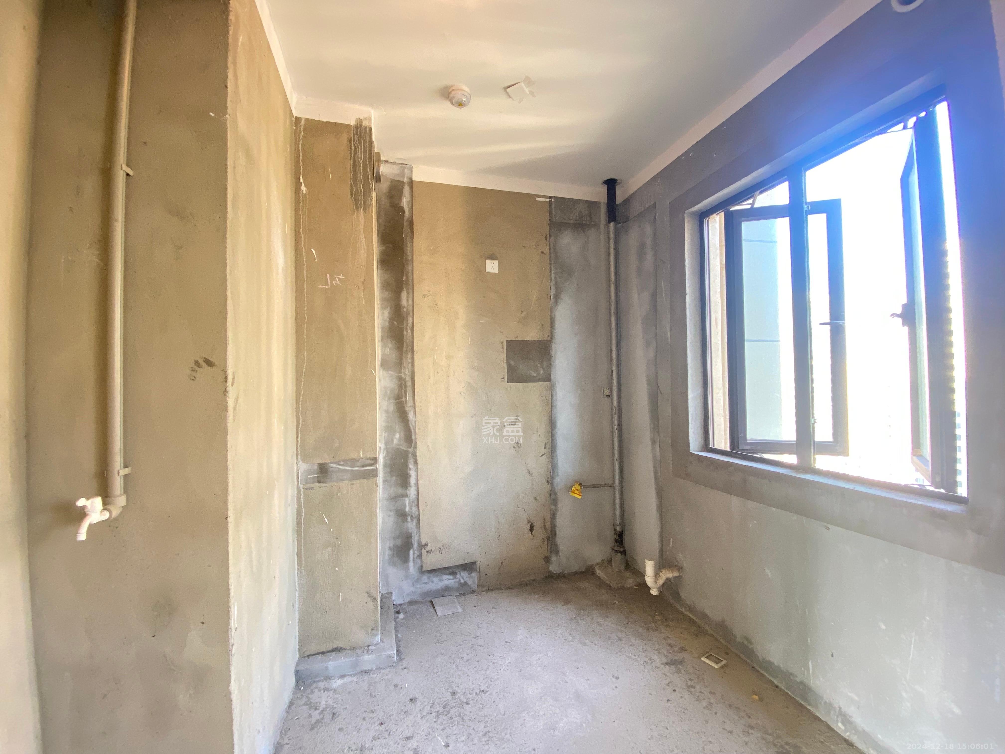 保利大都汇一期、二期 4室2厅2卫 1500.0元/月 保利大都汇一期、二期 4室2厅2卫 1500.0元/月室内图