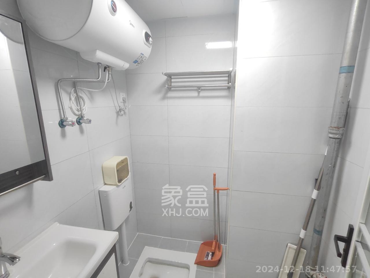 洋湖时代  1室0厅0卫   1100.00元/月室内图