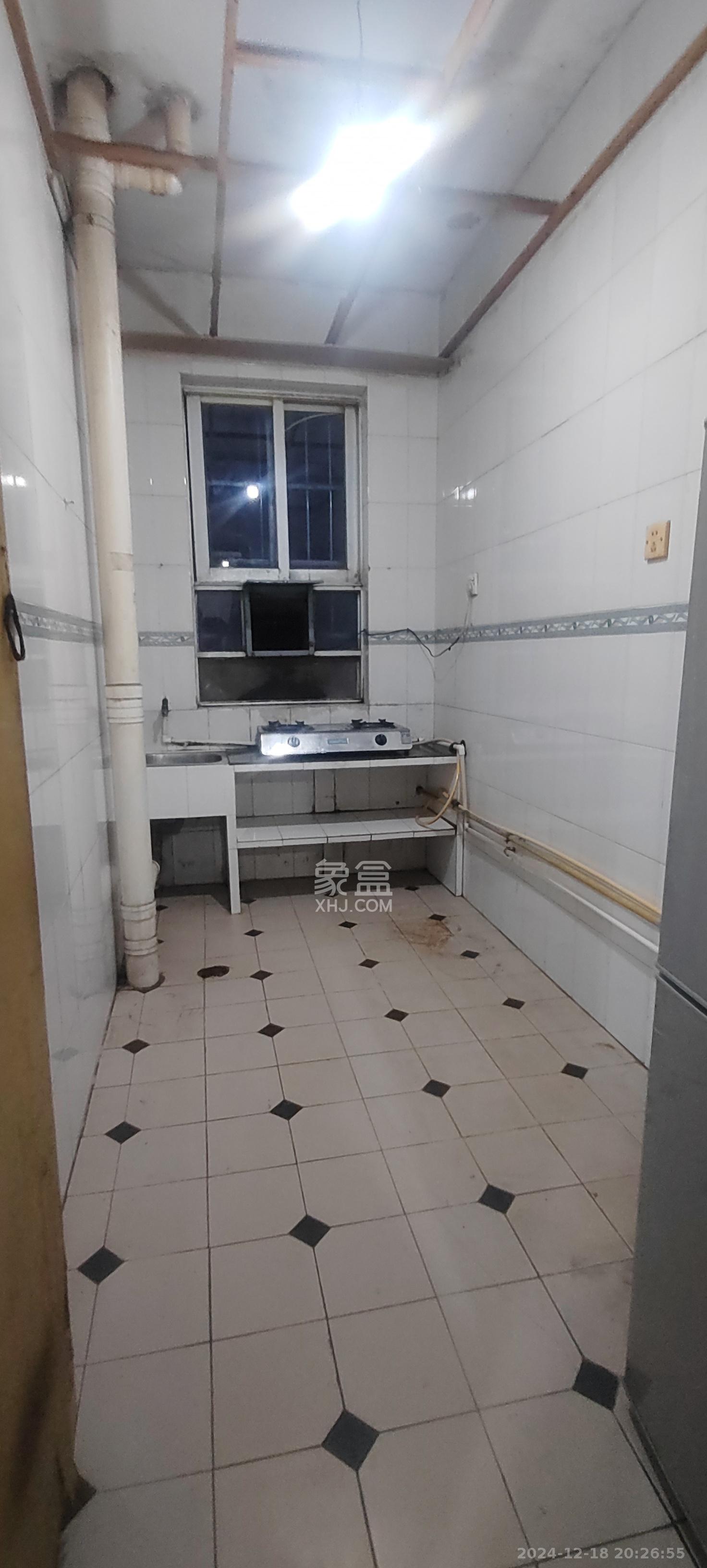 南方宿舍 2室1厅1卫 1500.0元/月 南方宿舍 2室1厅1卫 1500.0元/月室内图