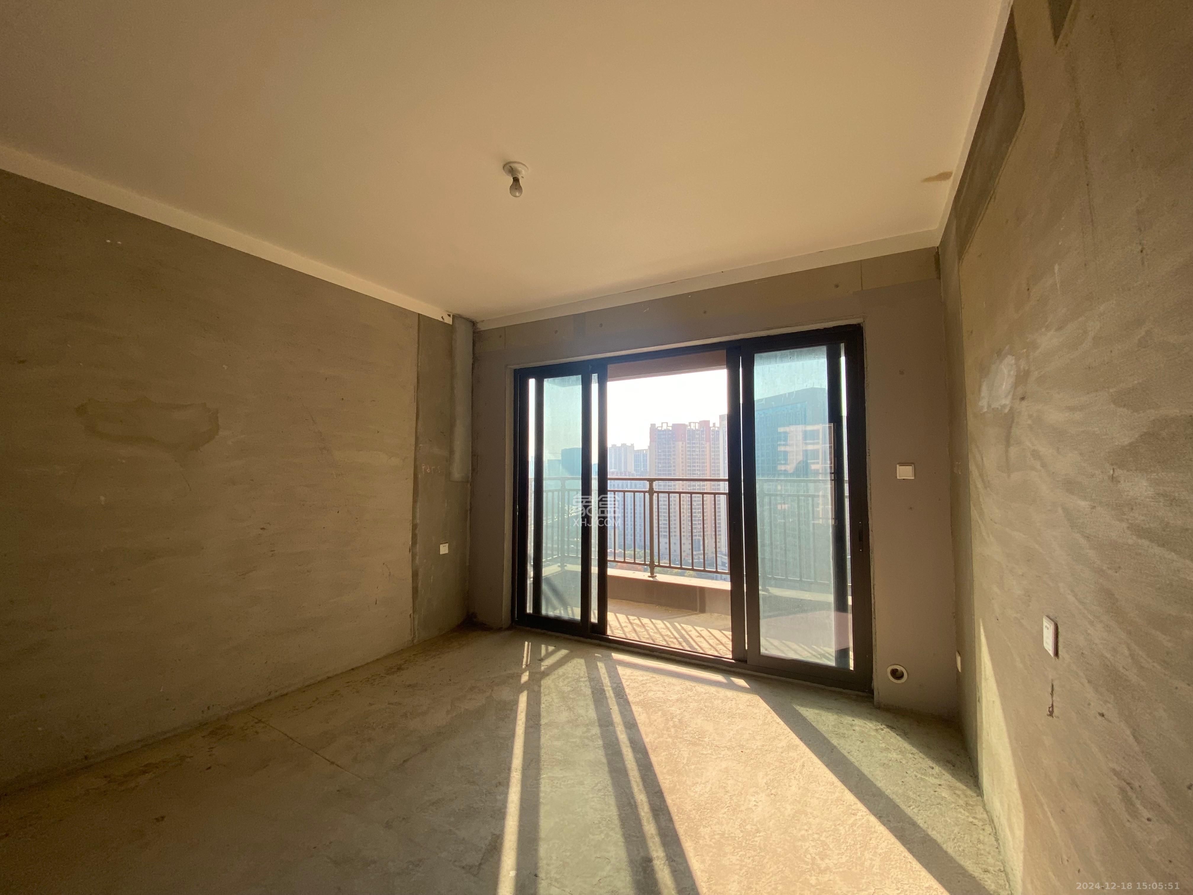 保利大都汇一期、二期 4室2厅2卫 1500.0元/月 保利大都汇一期、二期 4室2厅2卫 1500.0元/月室内图