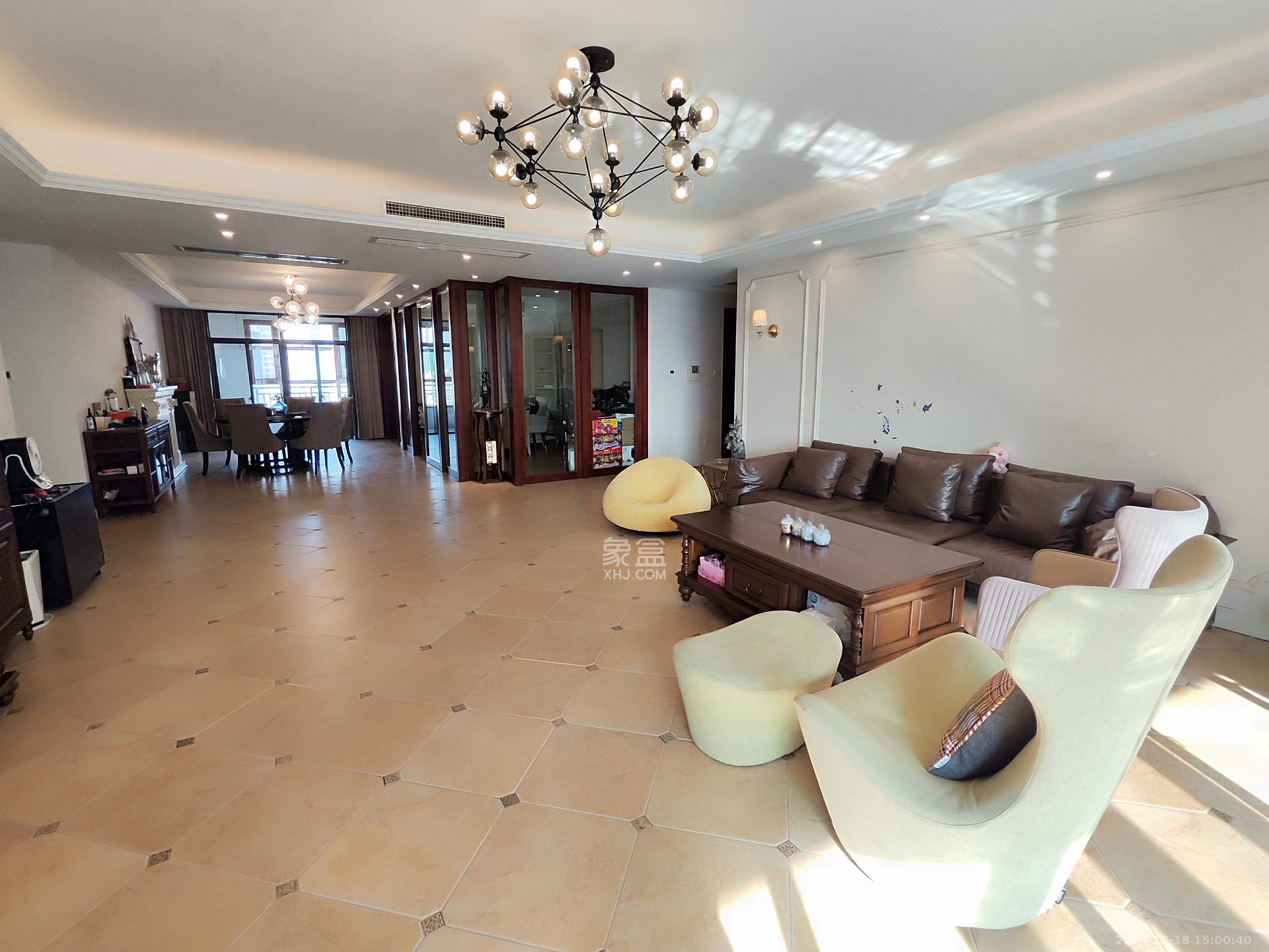 融科檀香山(融科紫檀、香山国际) 4室2厅3卫 8500.0元/月 融科檀香山(融科紫檀、香山国际) 4室2厅3卫 8500.0元/月室内图