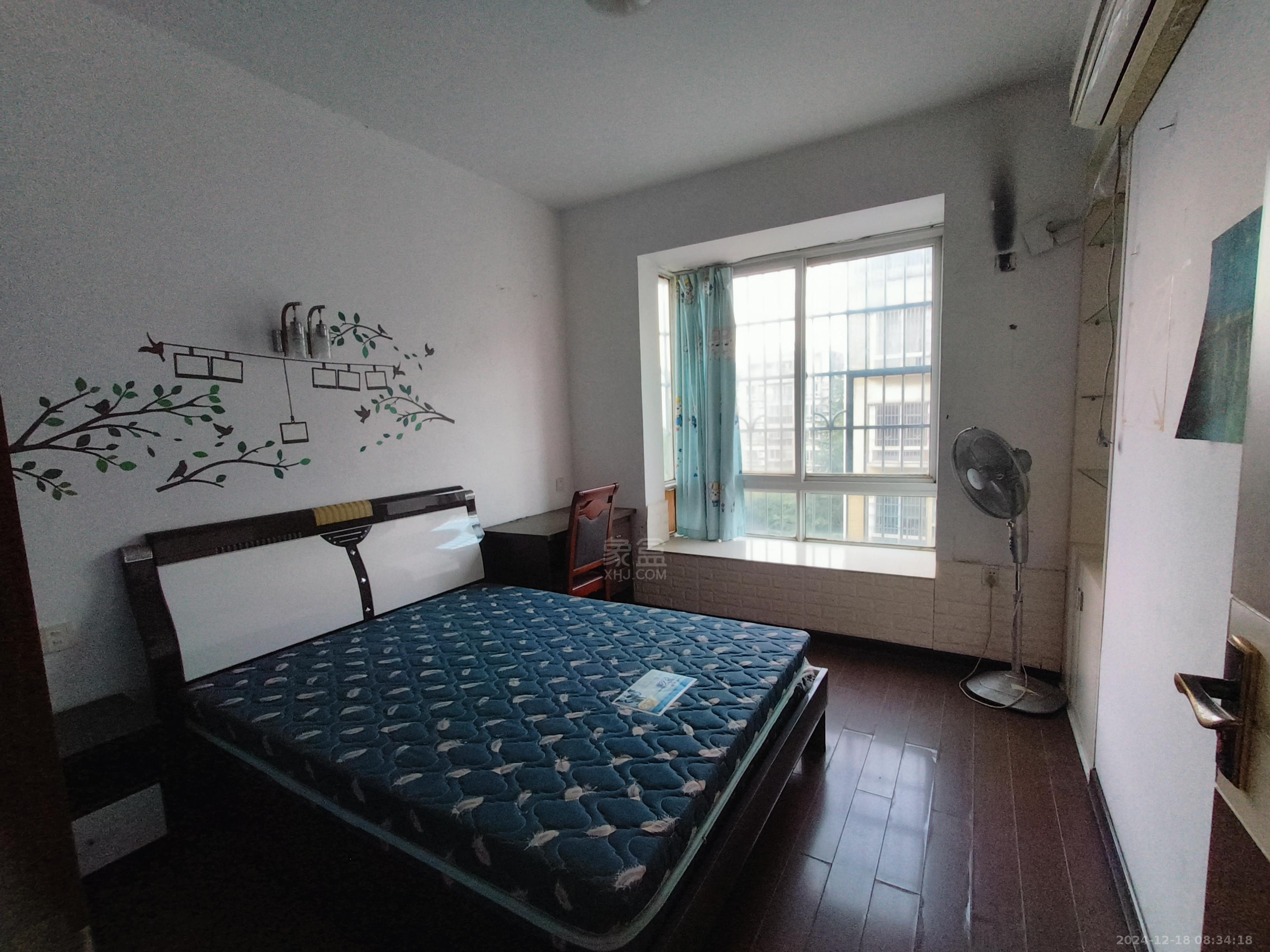 珠江丽园 4室2厅2卫 2000.0元/月 珠江丽园 4室2厅2卫 2000.0元/月室内图