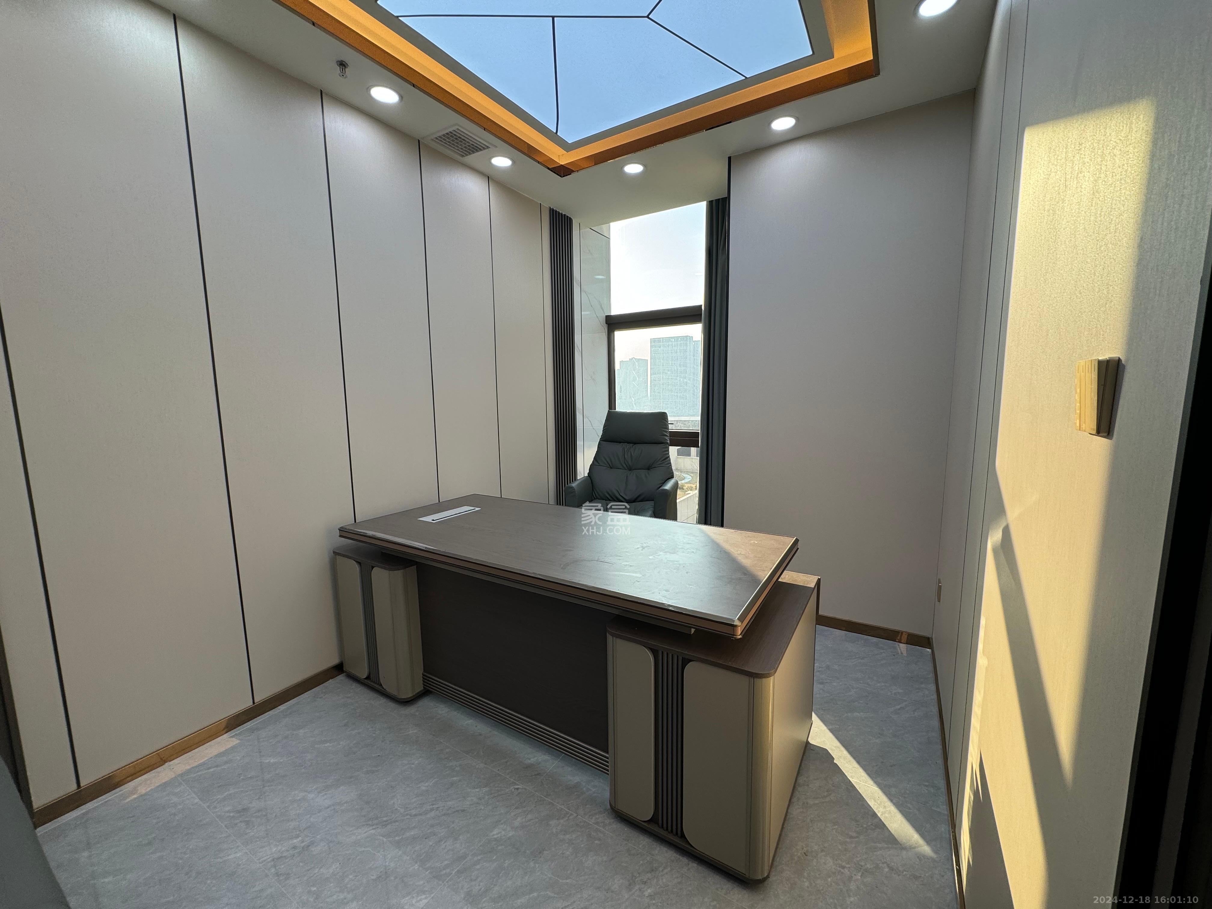 望新锦璨商业中心  1室1厅0卫    9800.0元/月 望新锦璨商业中心  1室1厅0卫    9800.0元/月室内图