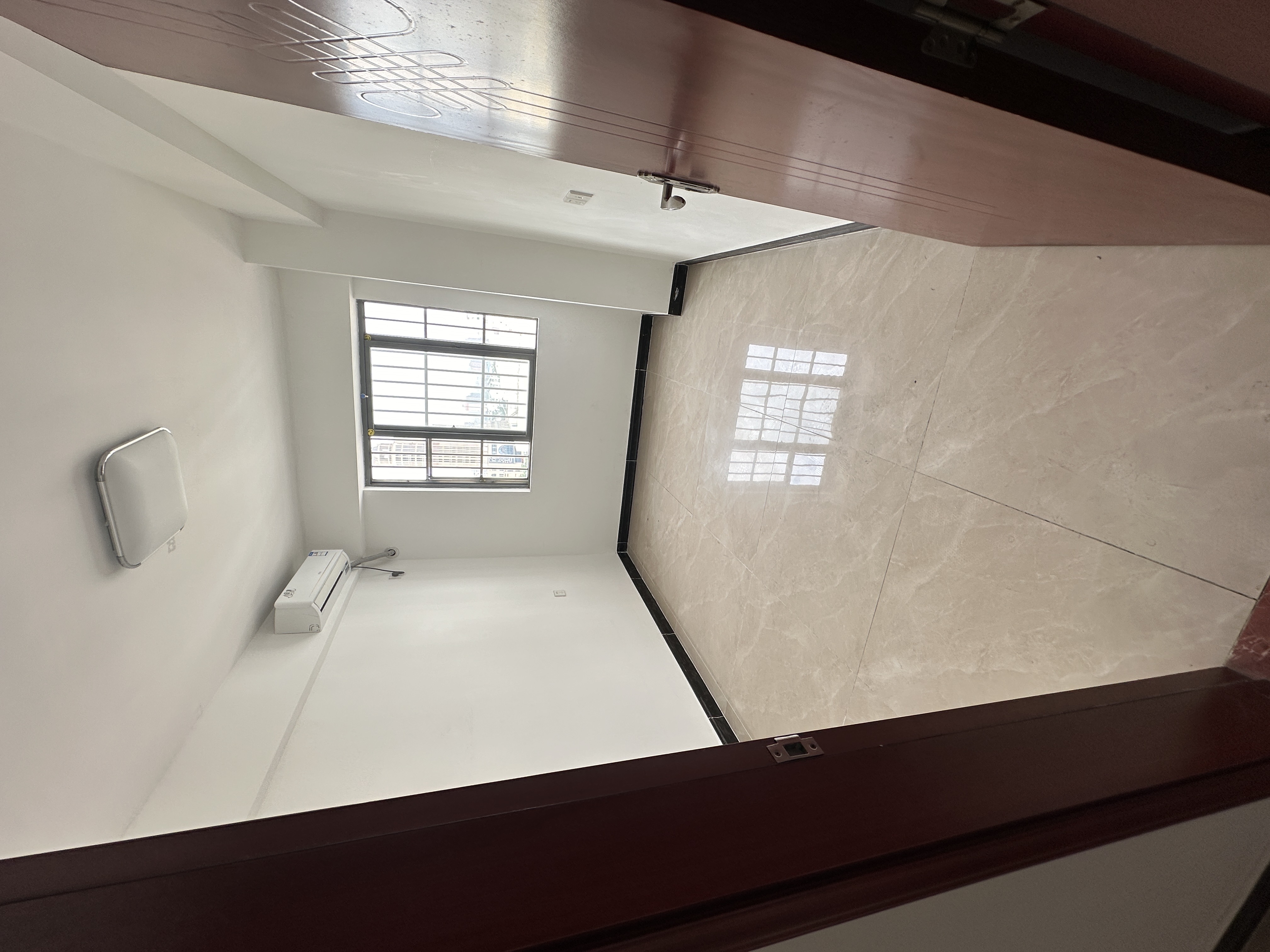 金山小区 3室2厅2卫 127.0万 金山小区 3室2厅2卫 127.0万卧室