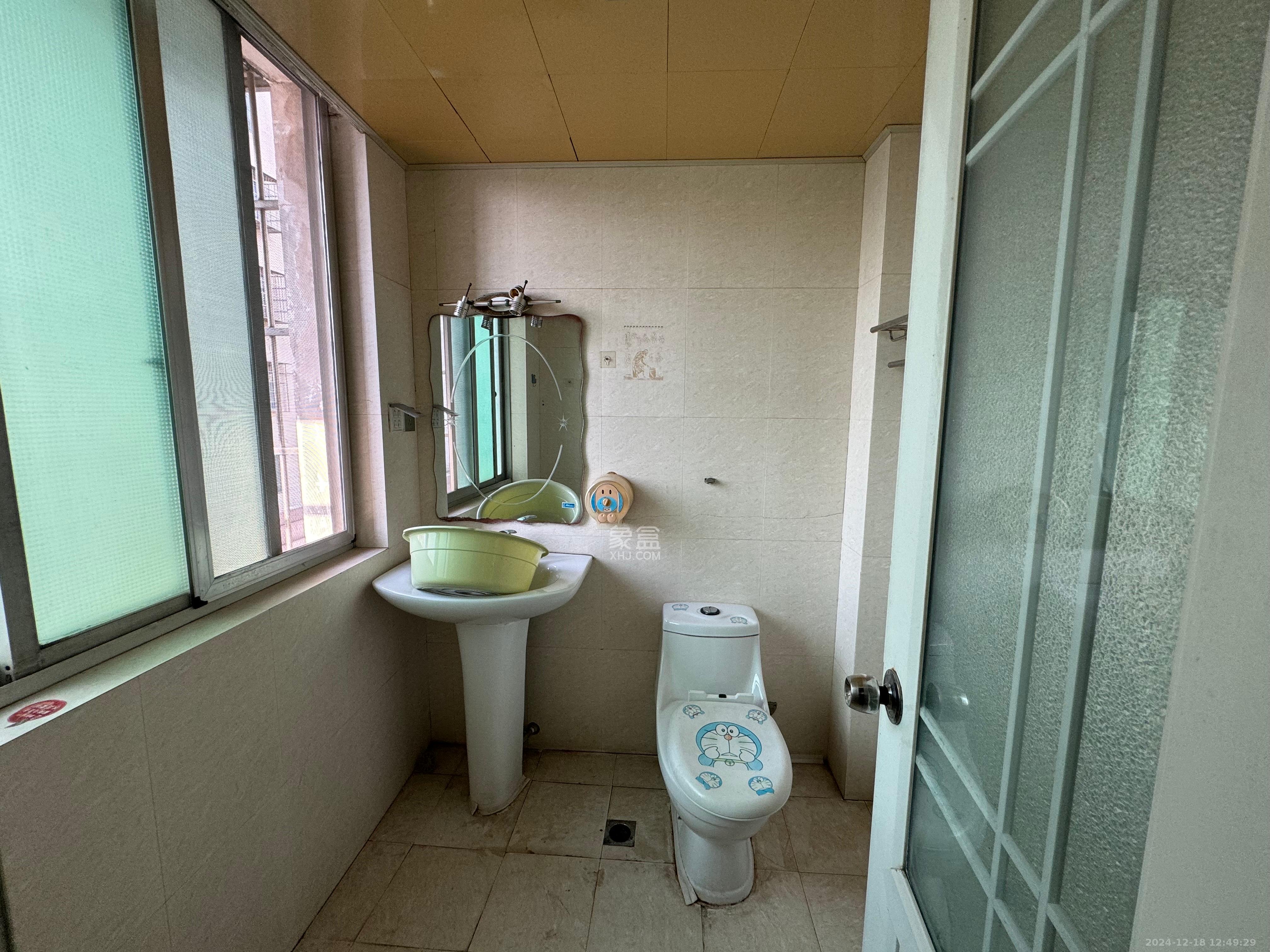 茶叶大市场“山水茗园” 3室2厅2卫 1300.0元/月 茶叶大市场“山水茗园” 3室2厅2卫 1300.0元/月室内图