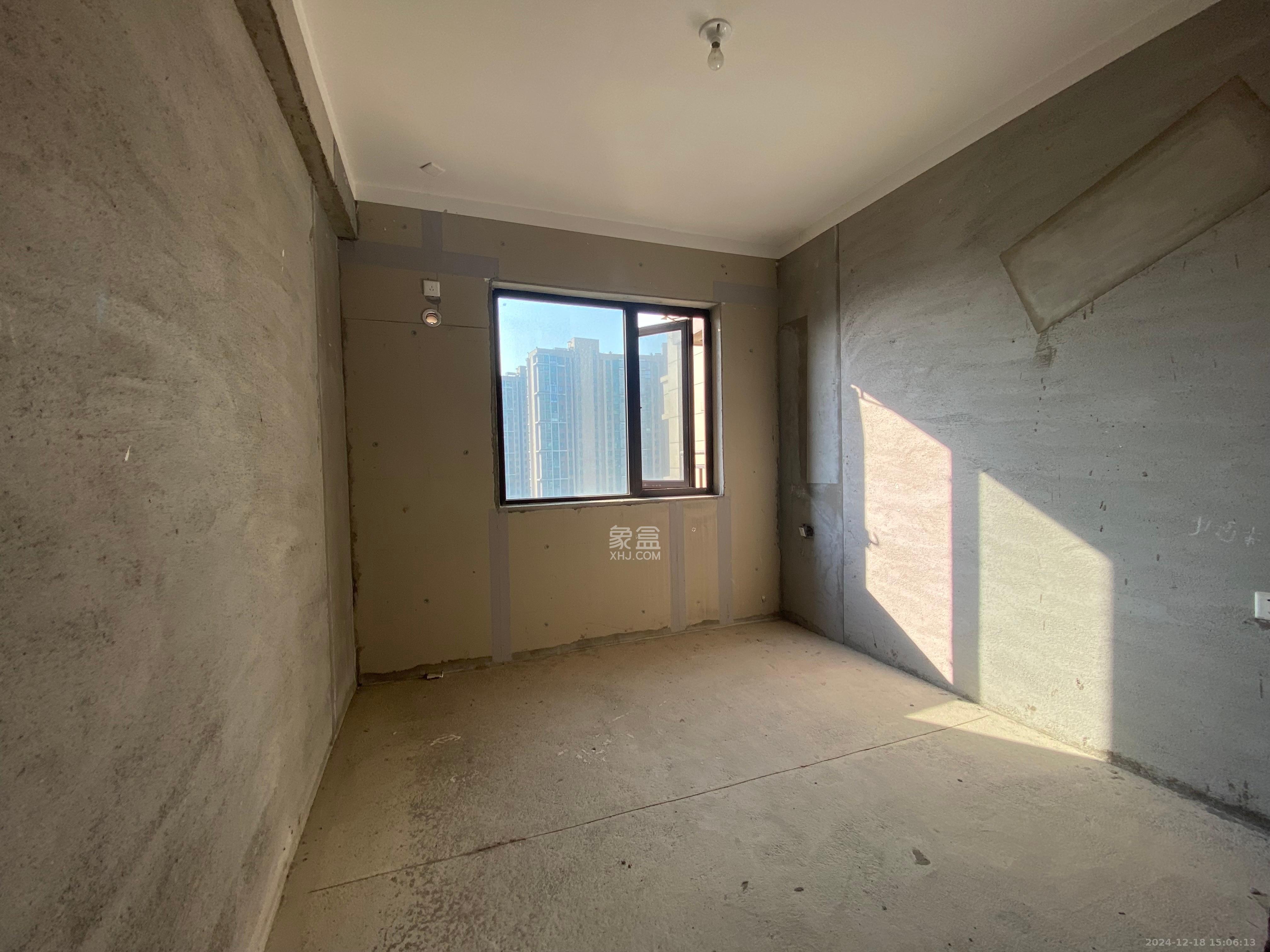 保利大都汇一期、二期 4室2厅2卫 1500.0元/月 保利大都汇一期、二期 4室2厅2卫 1500.0元/月室内图