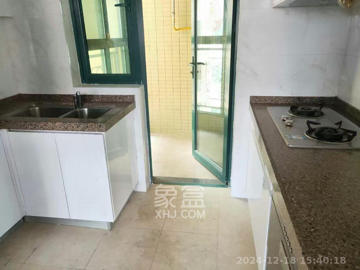 恒大雅苑 3室1厅2卫 2500.0元/月 恒大雅苑 3室1厅2卫 2500.0元/月室内图