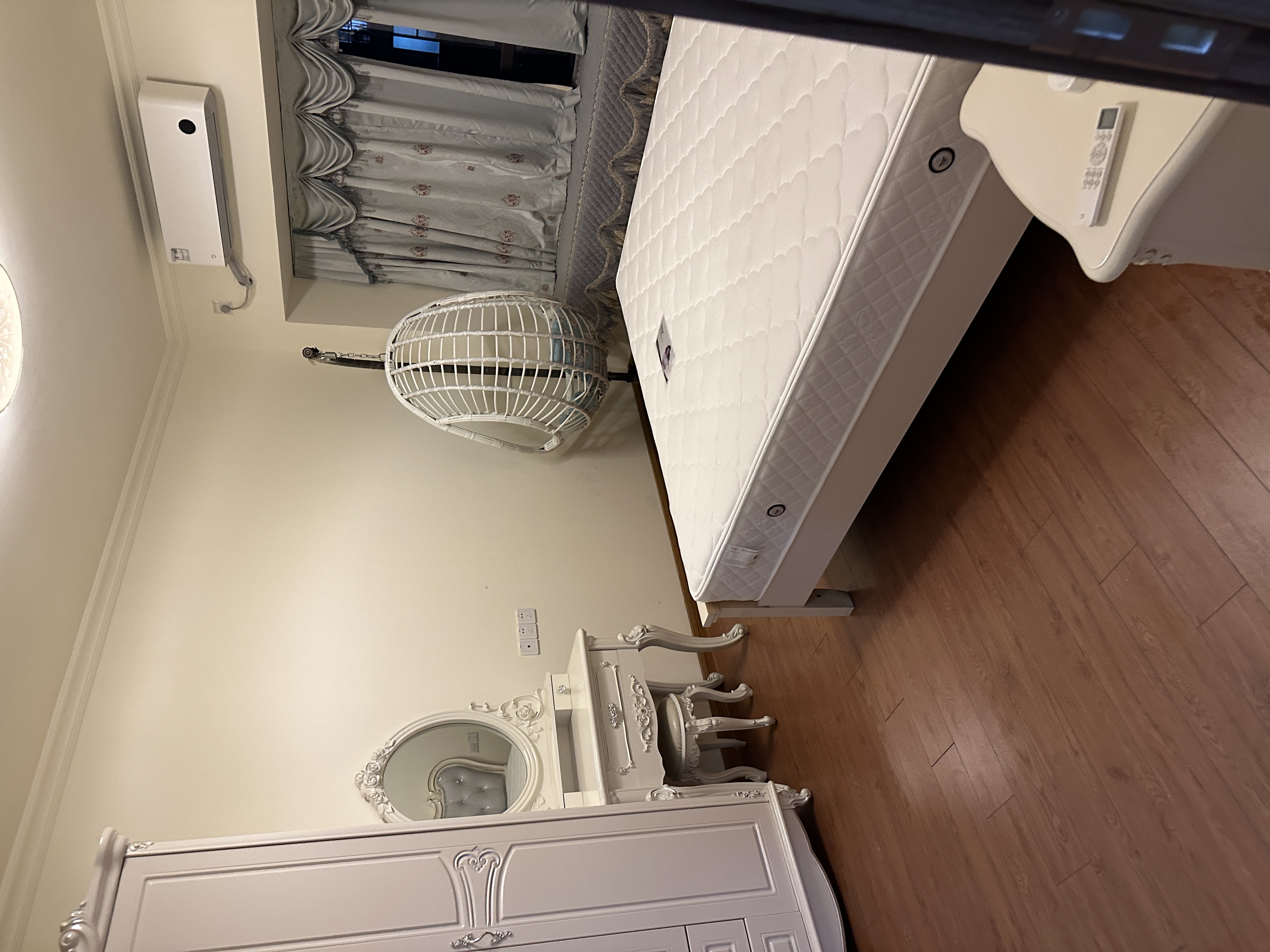 碧桂园豪园  4室2厅2卫    3000.0元/月室内图