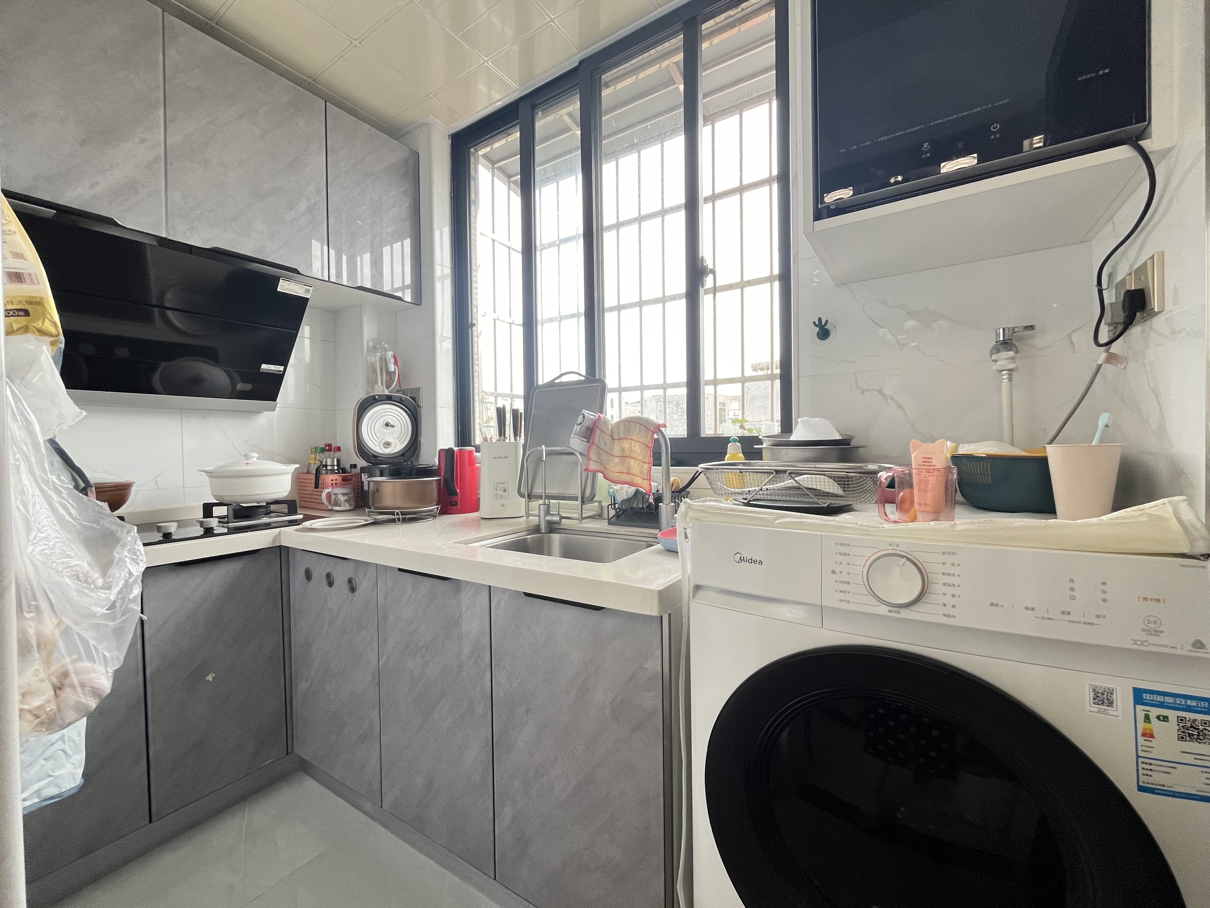 房管局宿舍(新华北路14号)  2室2厅1卫    50.0万 房管局宿舍(新华北路14号)  2室2厅1卫    50.0万厨房