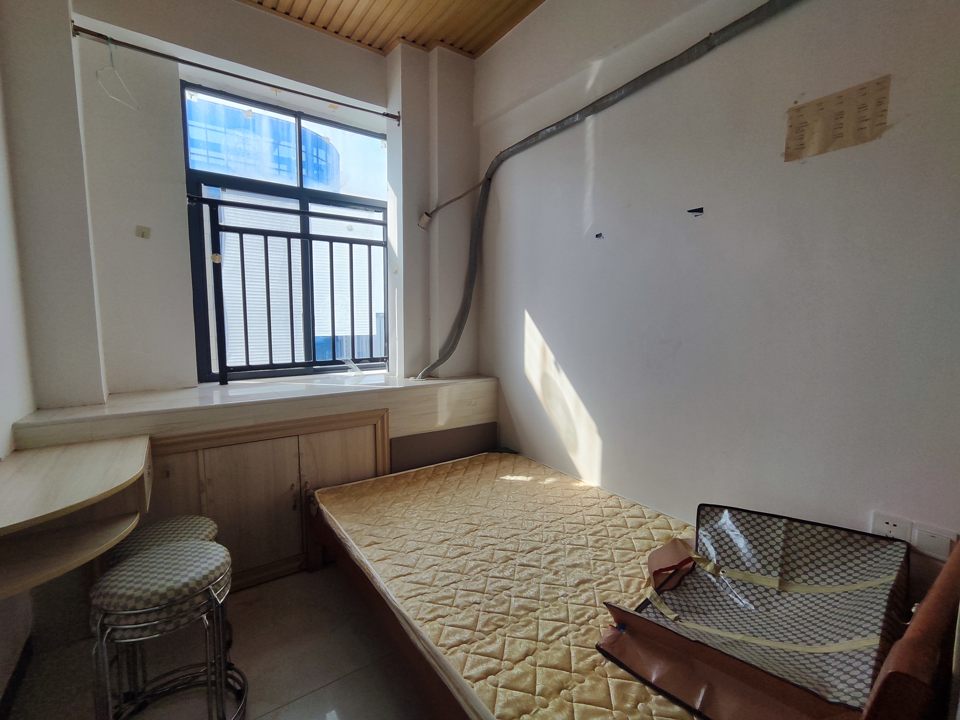 百弘学府城 1室1厅1卫 900.0元/月 百弘学府城 1室1厅1卫 900.0元/月室内图