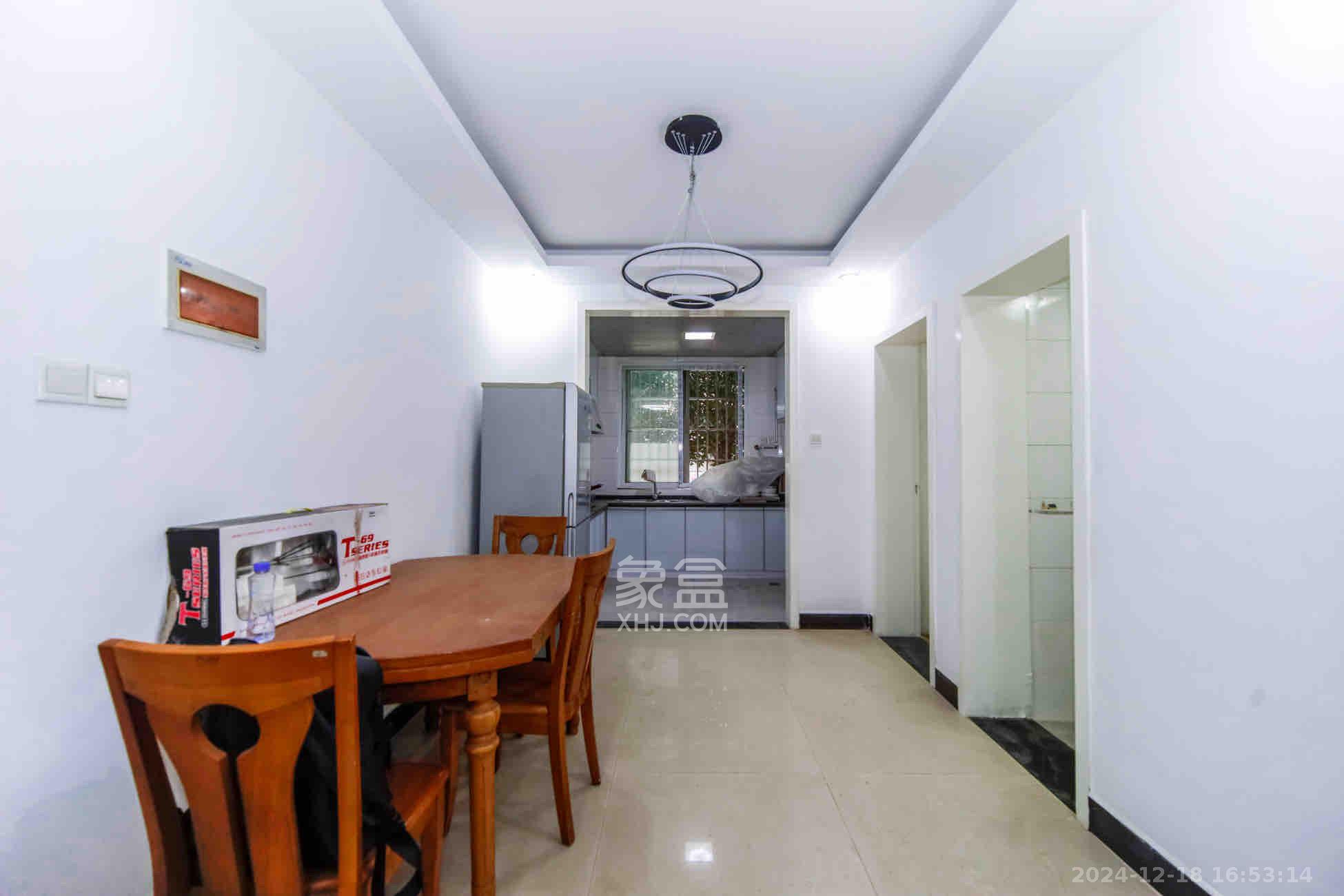 德馨园  2室2厅1卫    1500.0元/月 德馨园  2室2厅1卫    1500.0元/月室内图