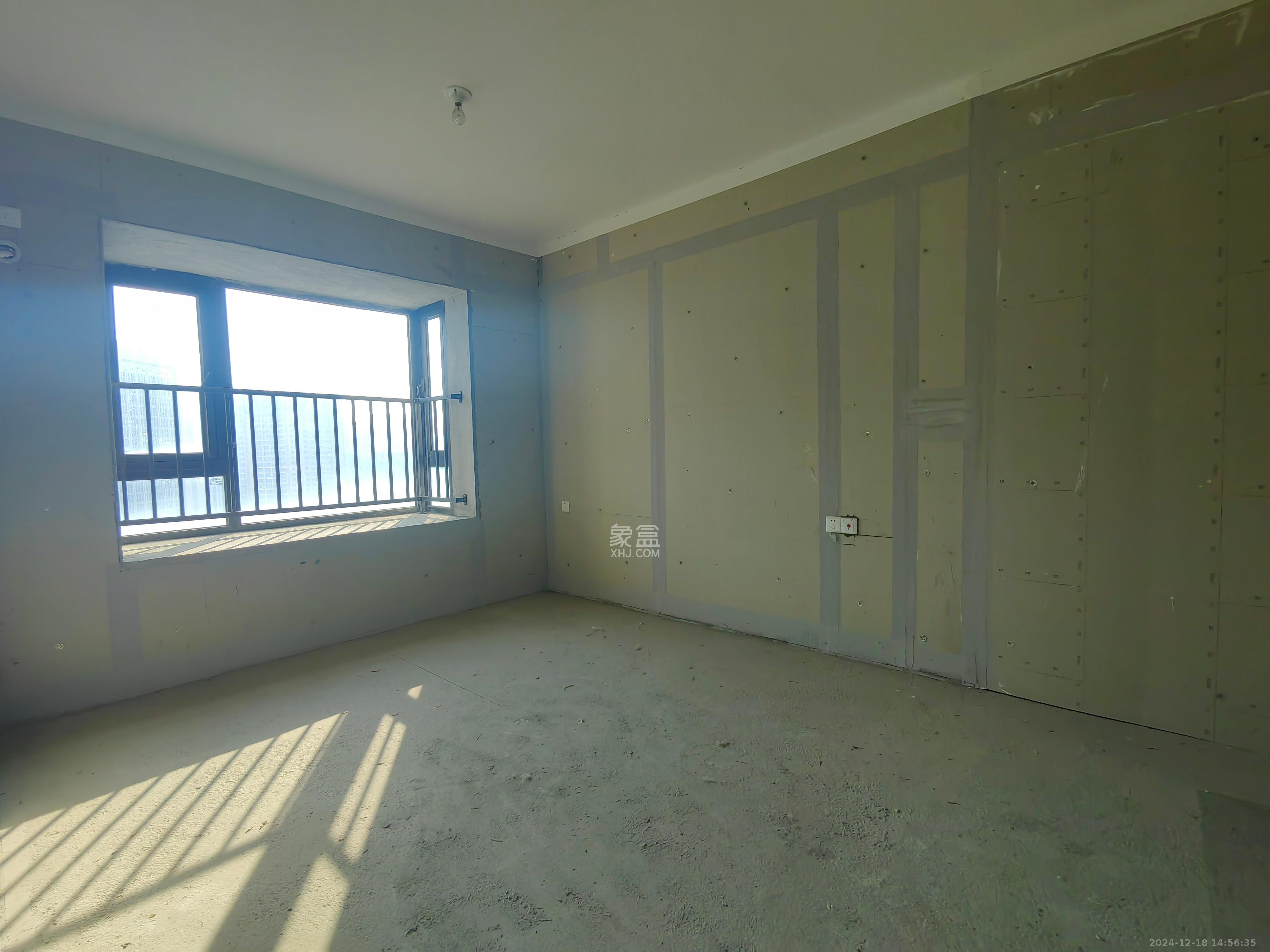 保利大都汇一期、二期 4室2厅2卫 1600.0元/月 保利大都汇一期、二期 4室2厅2卫 1600.0元/月室内图