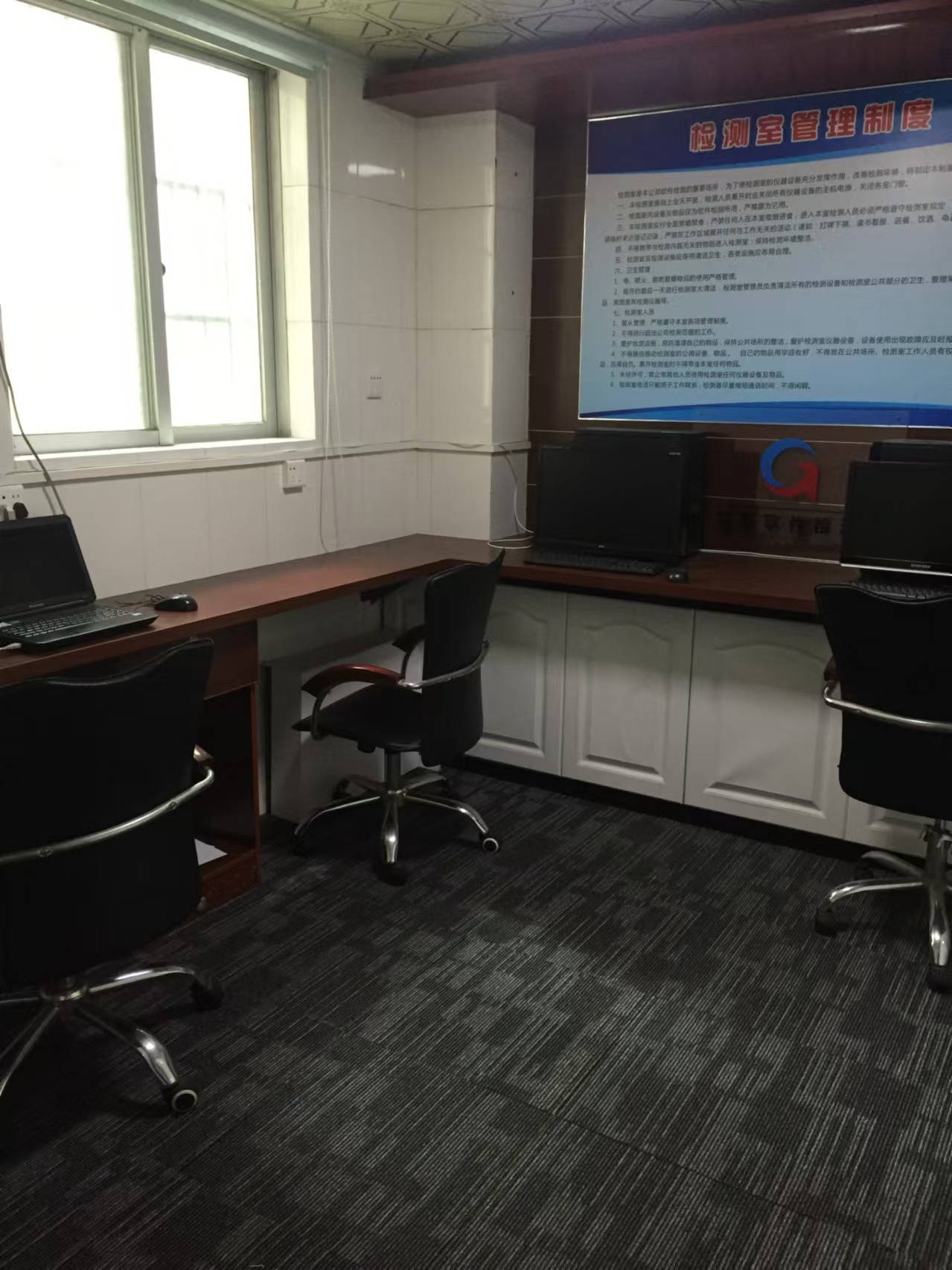 富豪大厦(富豪花园) 2室2厅2卫 127.0万 富豪大厦(富豪花园) 2室2厅2卫 127.0万客厅