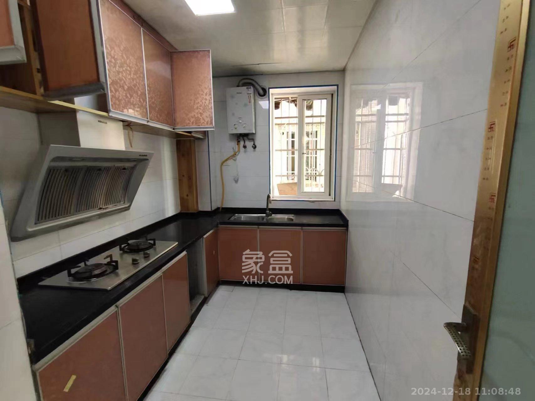 时代星城 1室2厅1卫 1700.0元/月 时代星城 1室2厅1卫 1700.0元/月室内图