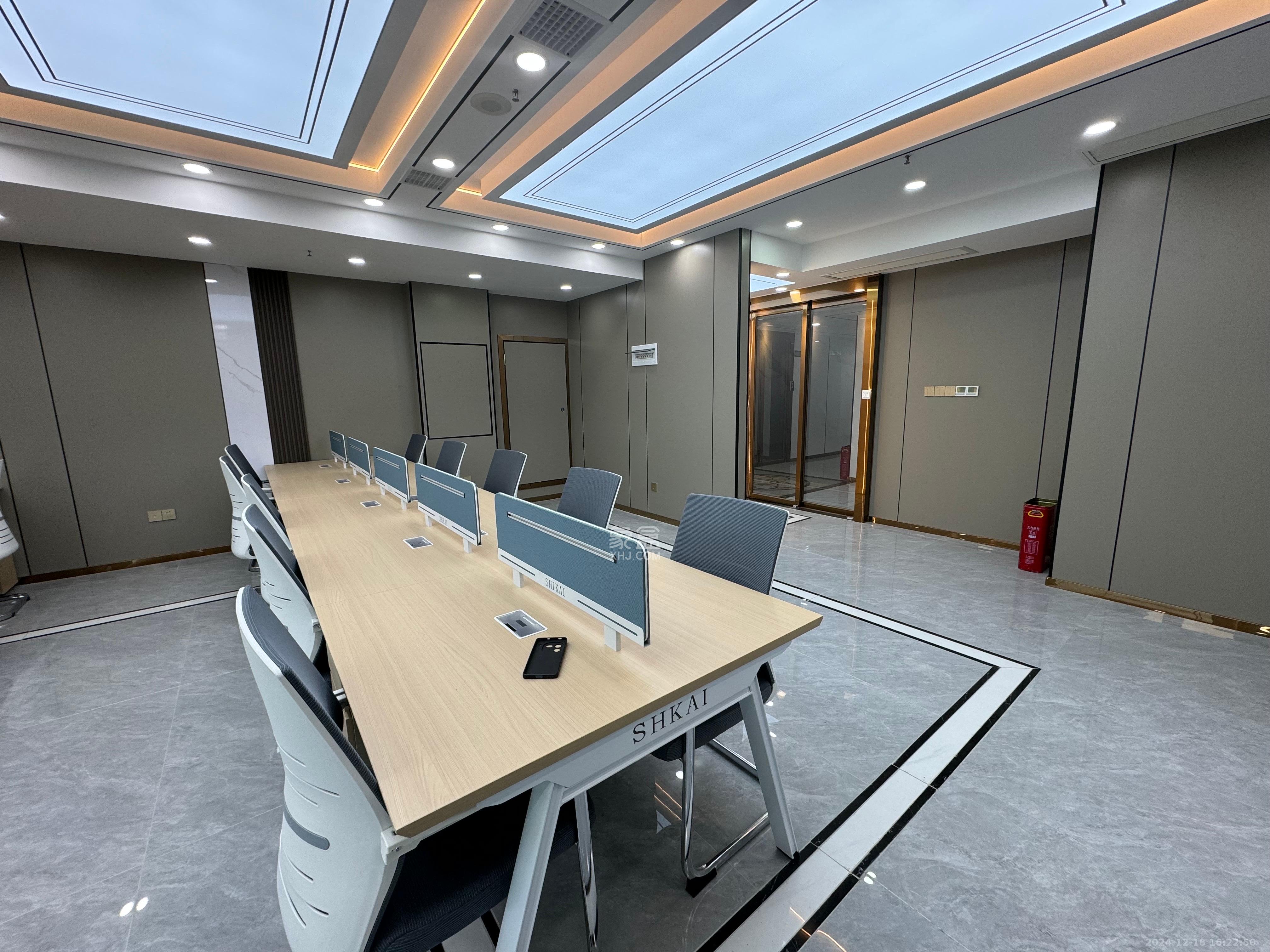 望新锦璨商业中心  1室1厅0卫    9500.0元/月 望新锦璨商业中心  1室1厅0卫    9500.0元/月室内图