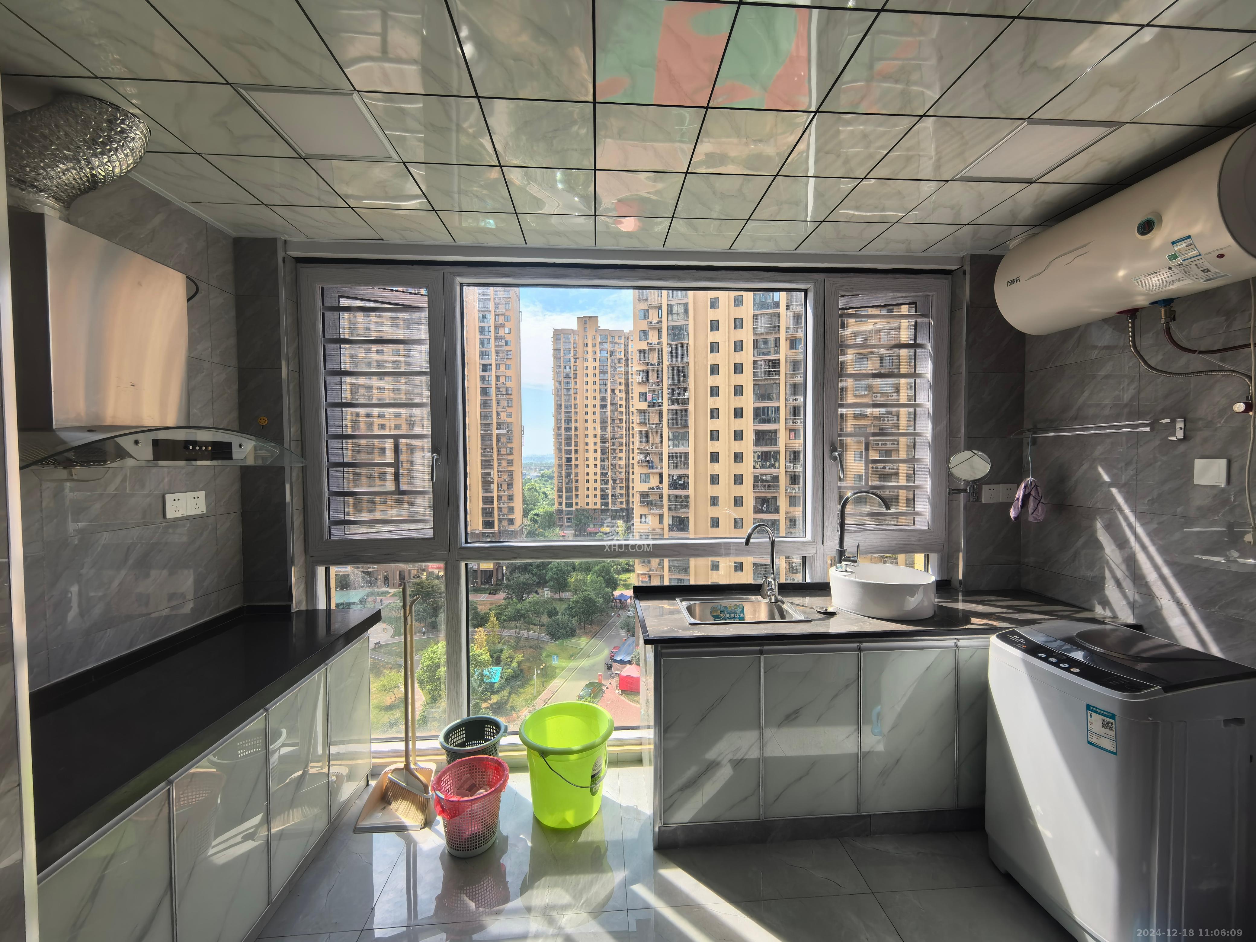 星城新宇川河苑  1室1厅1卫    1300.0元/月室内图