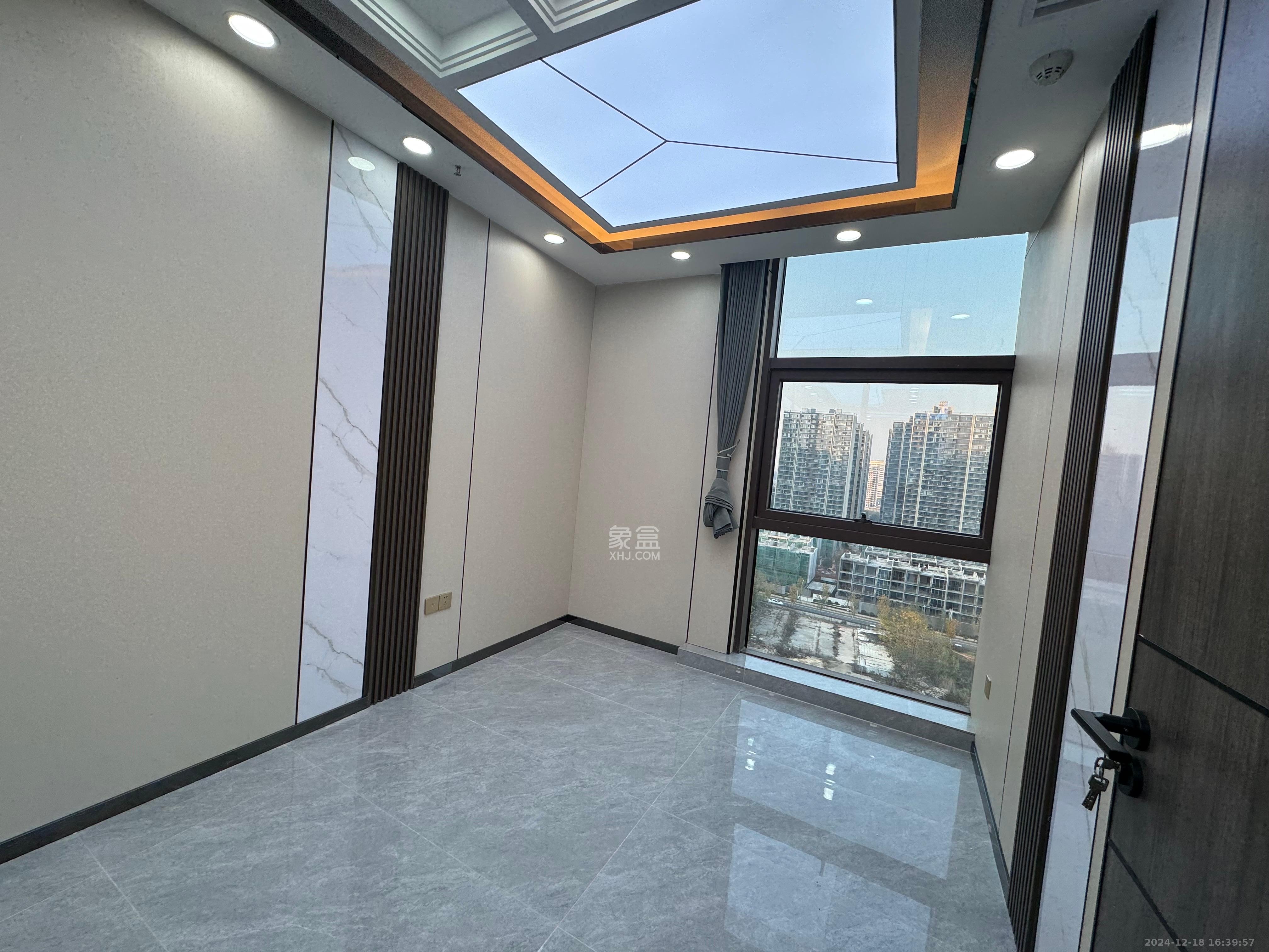 望新锦璨商业中心  1室1厅0卫    14800.0元/月 望新锦璨商业中心  1室1厅0卫    14800.0元/月室内图