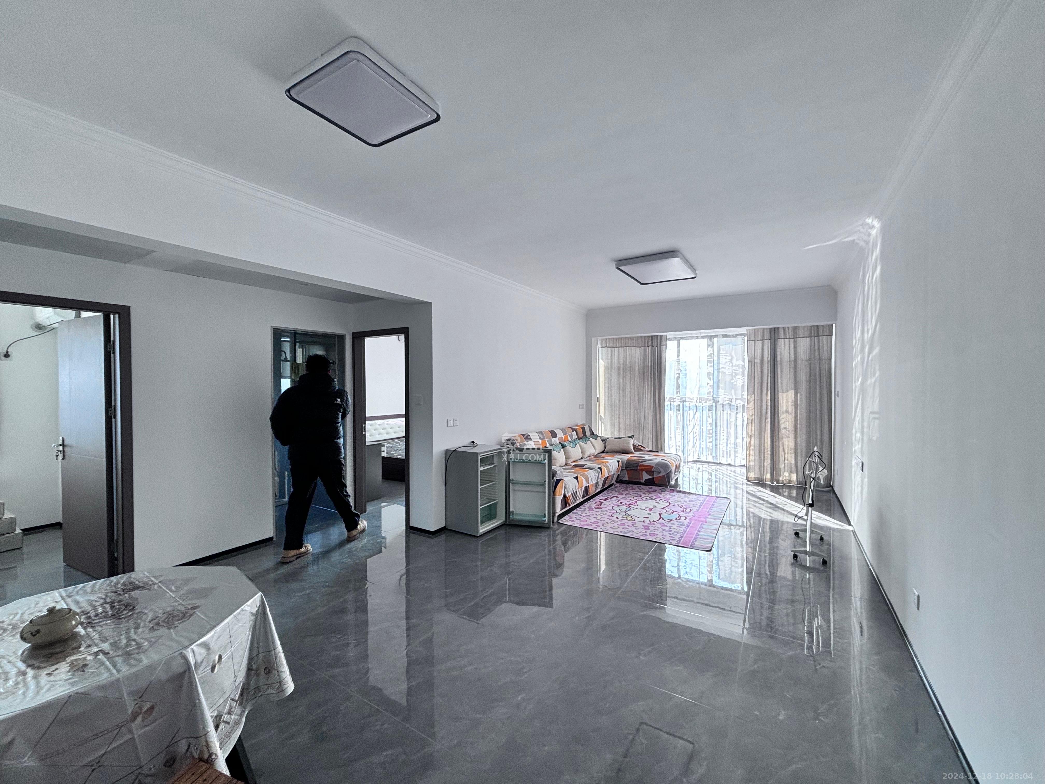 艺源颂雅小区(719街区) 3室2厅2卫 3000.0元/月 艺源颂雅小区(719街区) 3室2厅2卫 3000.0元/月室内图