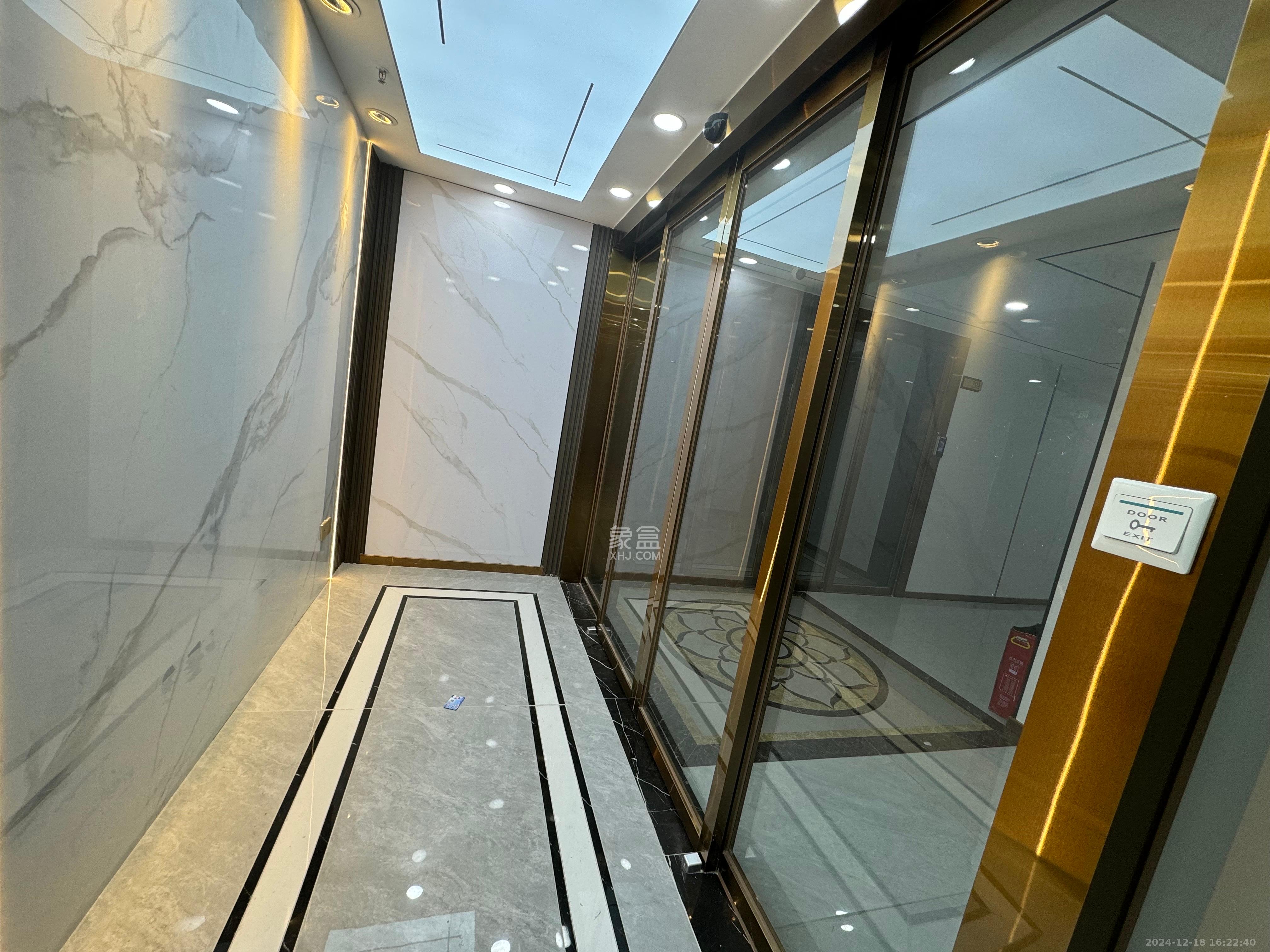 望新锦璨商业中心  1室1厅0卫    9500.0元/月 望新锦璨商业中心  1室1厅0卫    9500.0元/月室内图