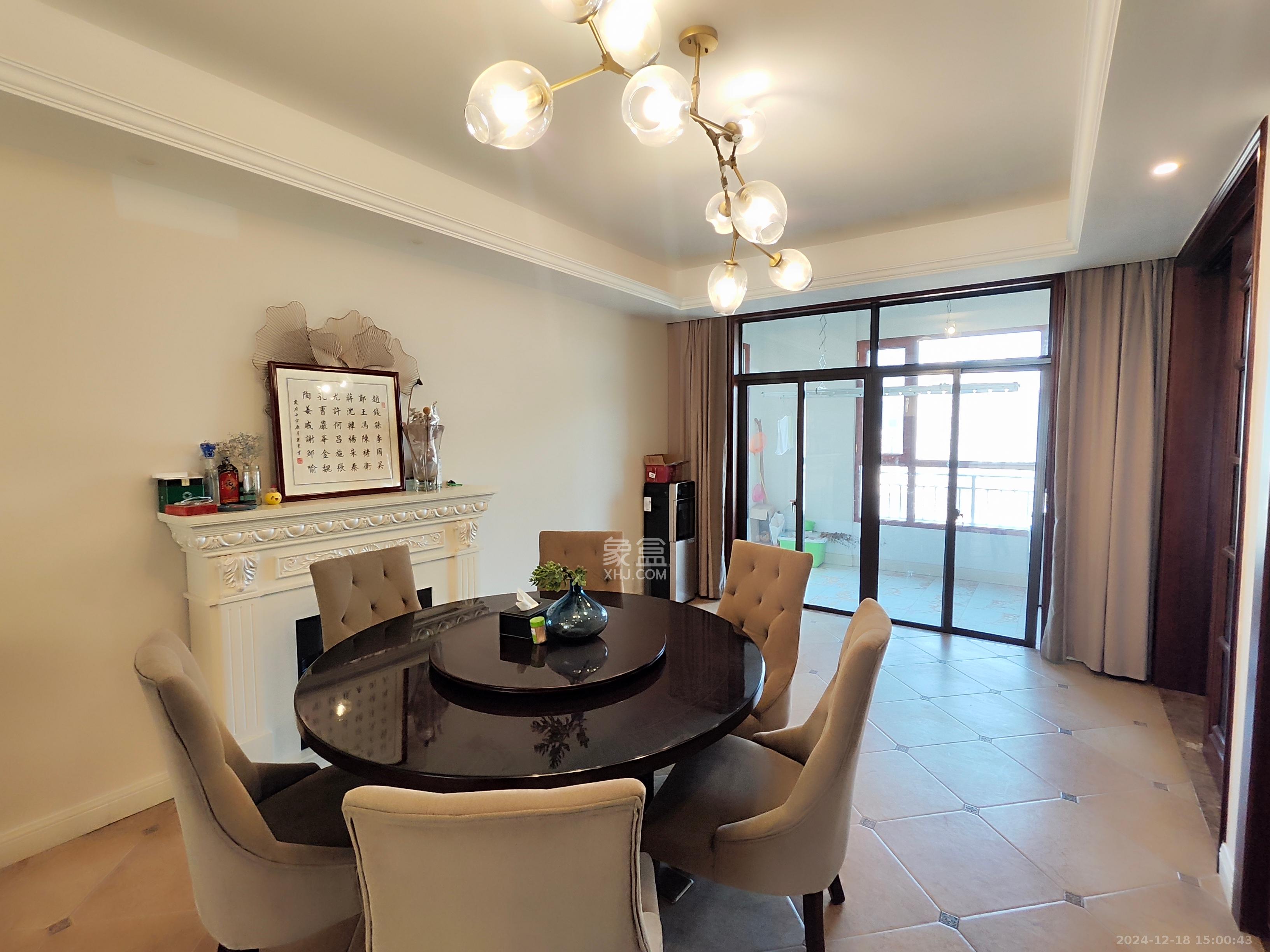 融科檀香山(融科紫檀、香山国际) 4室2厅3卫 8500.0元/月 融科檀香山(融科紫檀、香山国际) 4室2厅3卫 8500.0元/月室内图