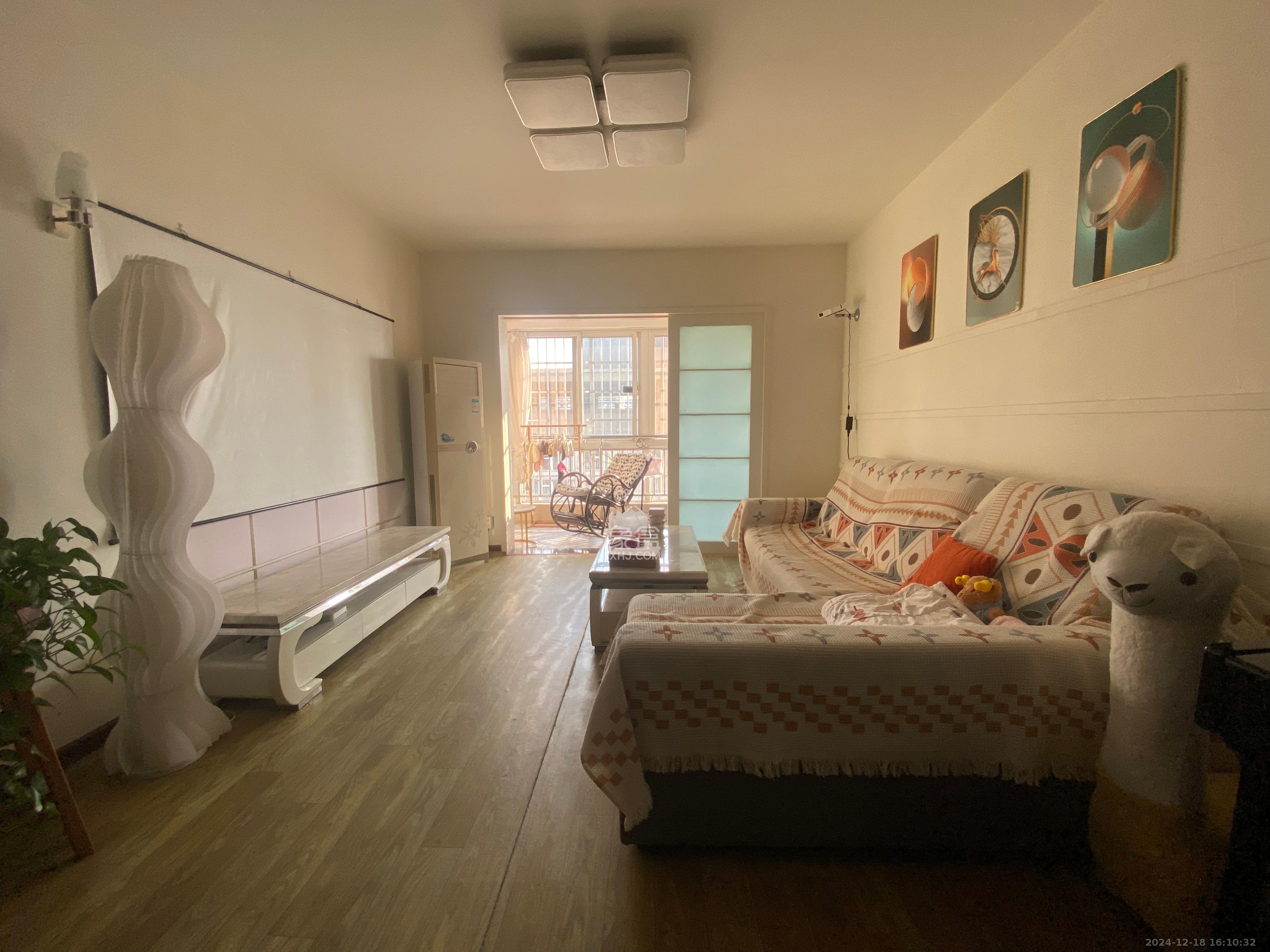 五一华府  2室2厅1卫    4400.0元/月 五一华府  2室2厅1卫    4400.0元/月室内图